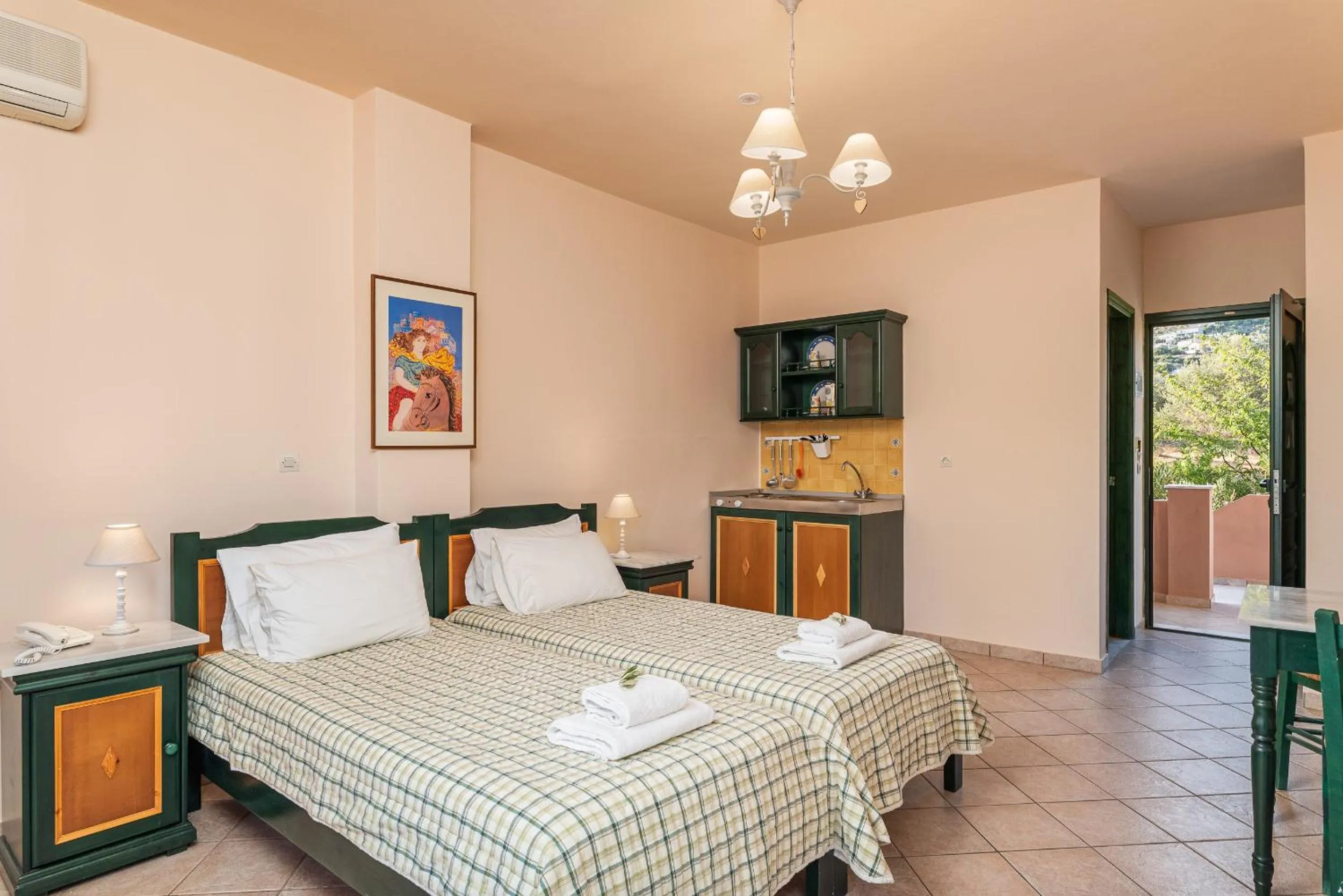 Bedroom, Bed in Hotel Ledra