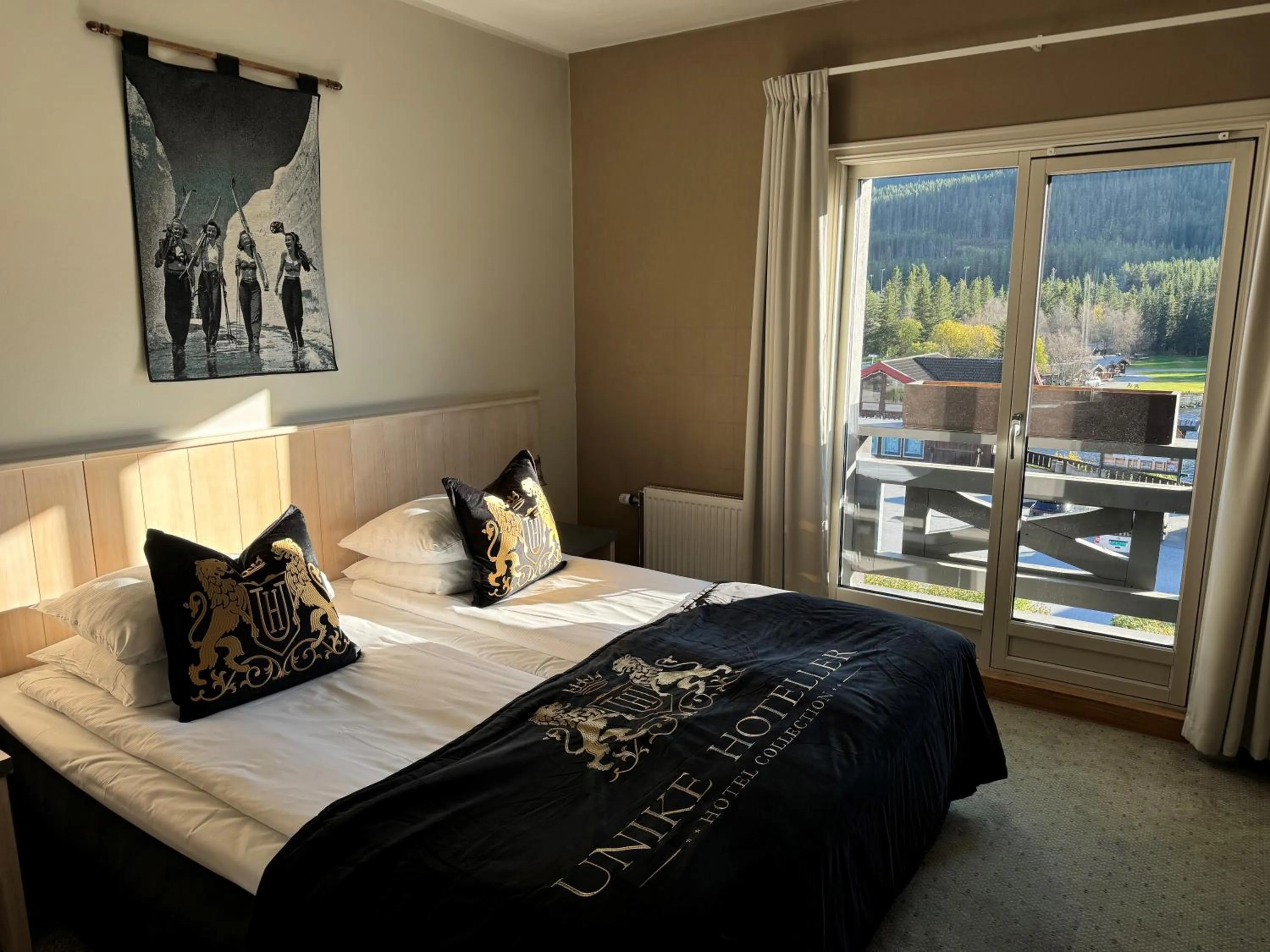 Photo of the whole room, Bed in Skogstad Hotel - Unike Hoteller