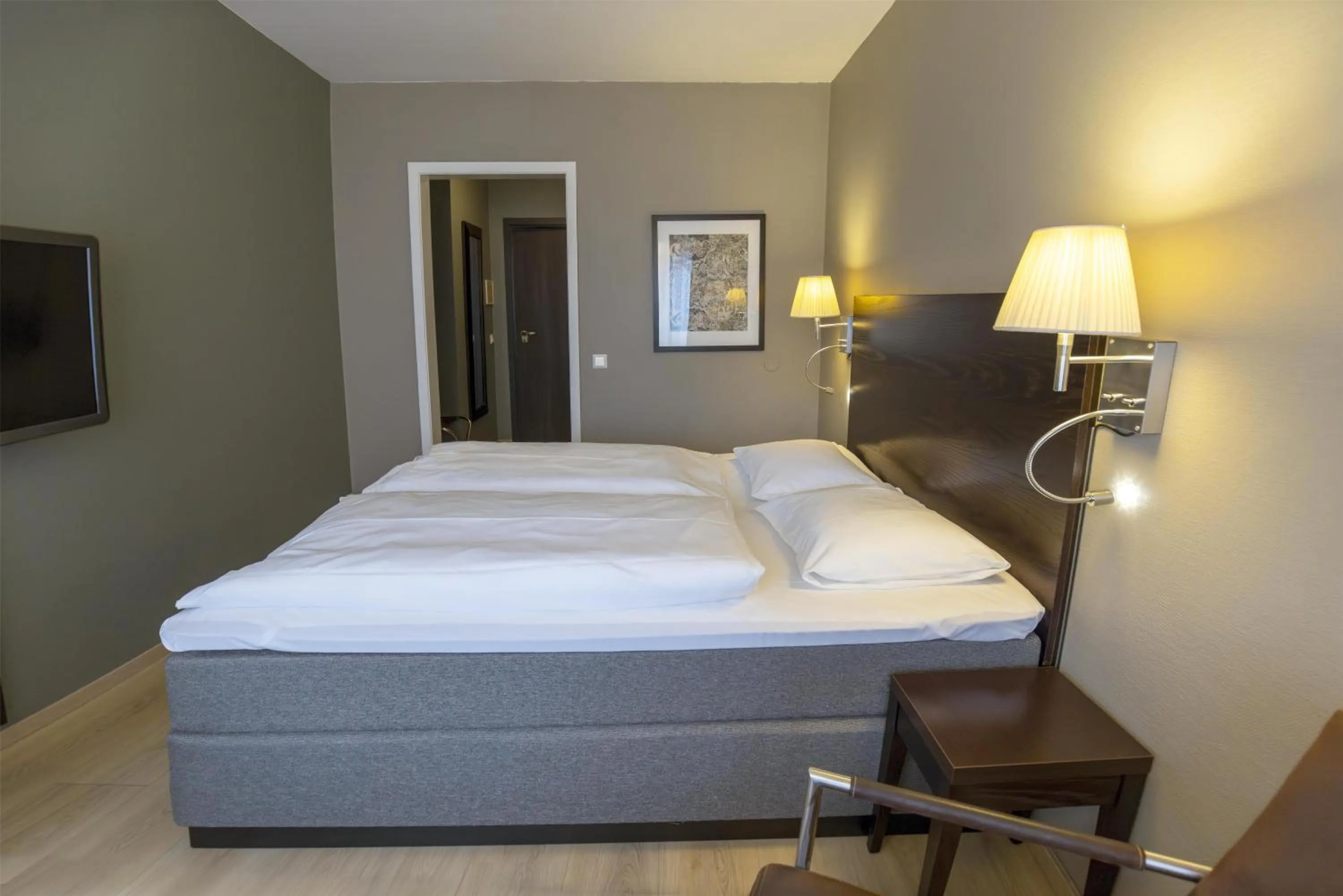 Bedroom, Bed in Scandic Victoria Florø