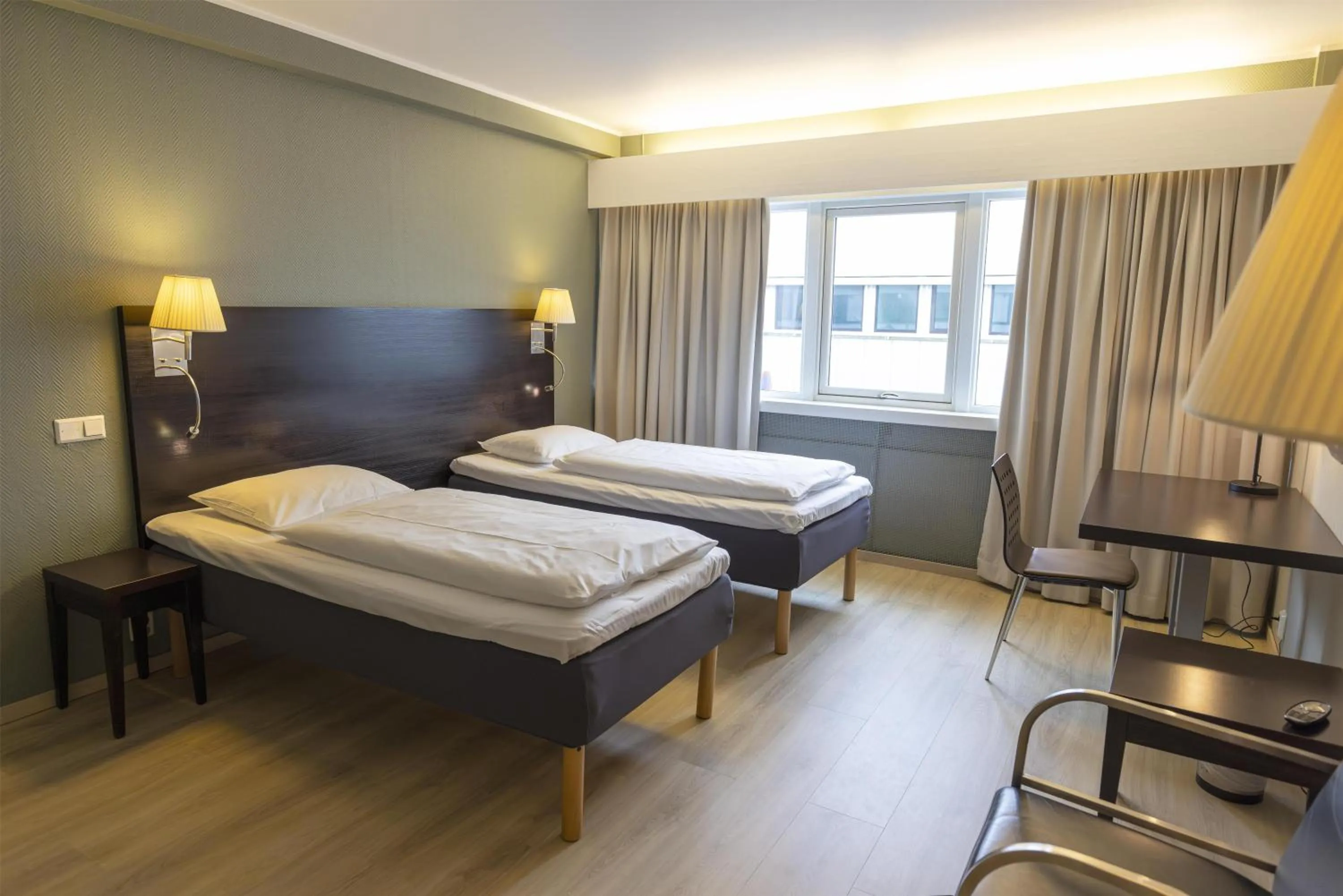 Bedroom, Bed in Scandic Victoria Florø