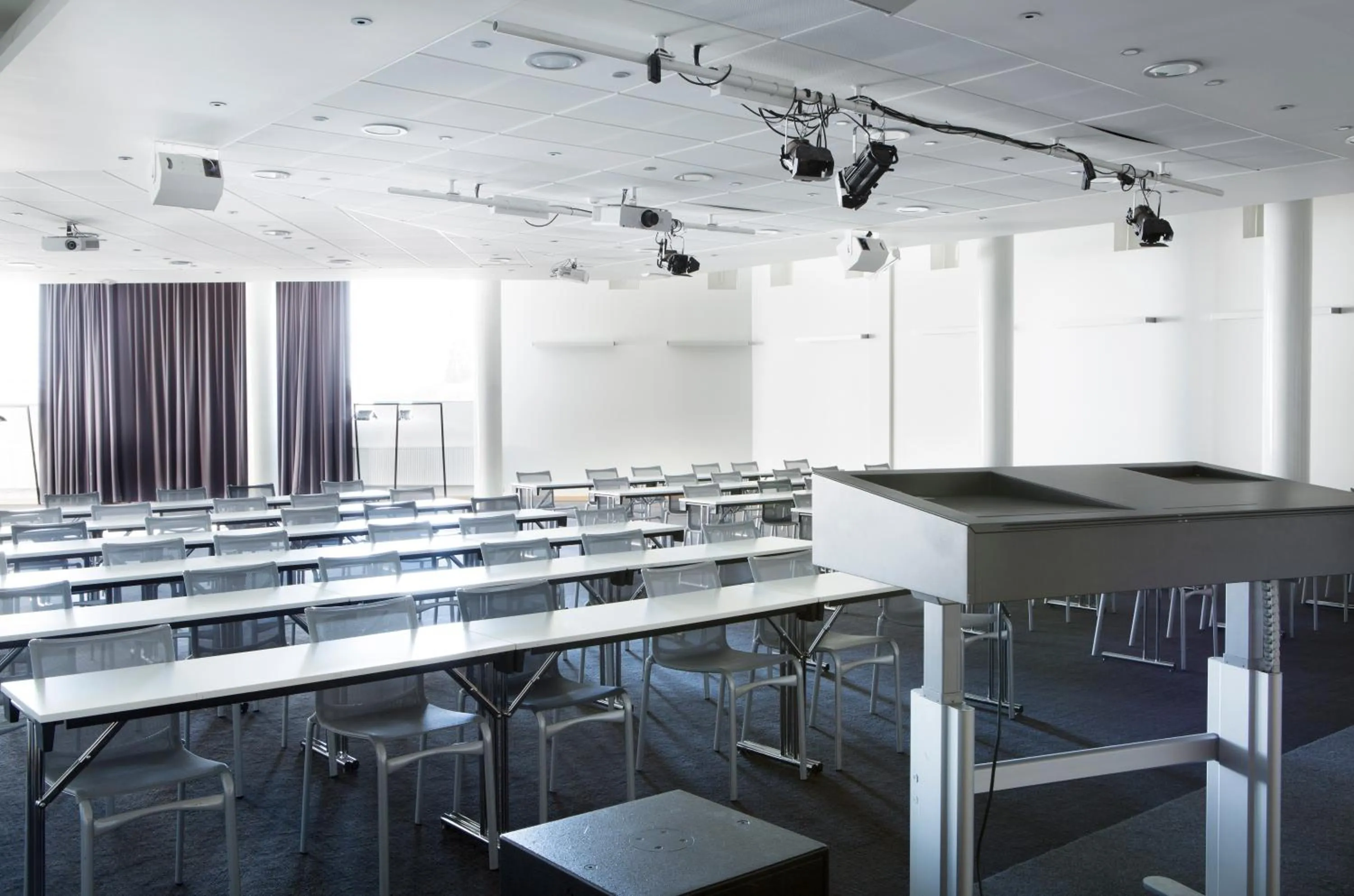 Meeting/conference room in Comfort Hotel RunWay