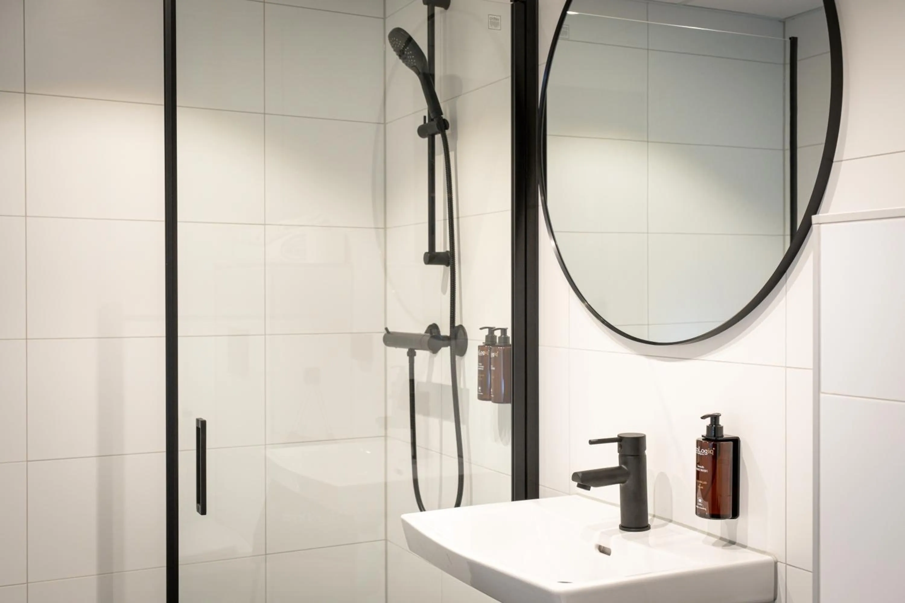 Shower in Quality Hotel Grand Steinkjer
