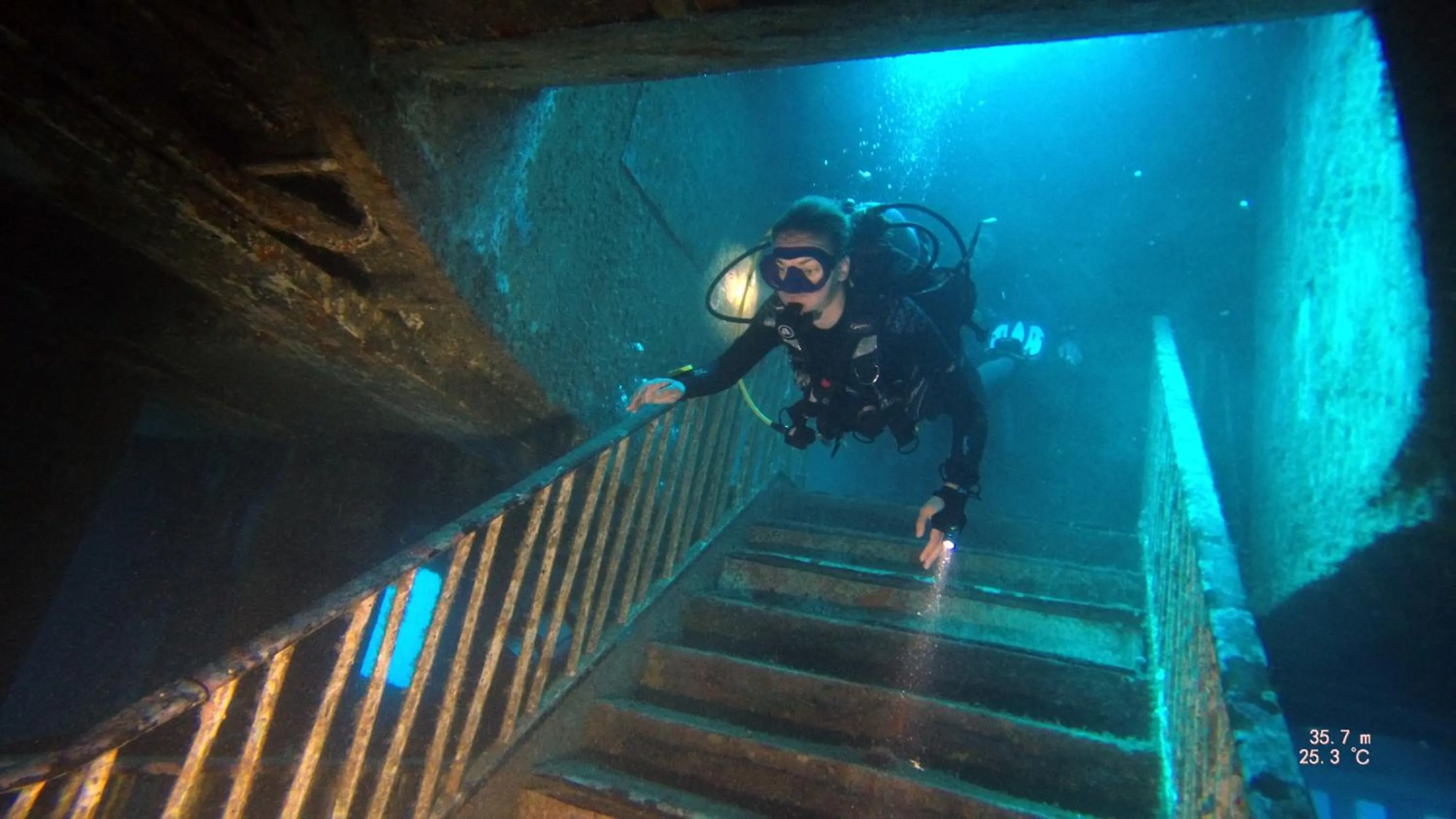 Diving in Corinthia St George's Bay