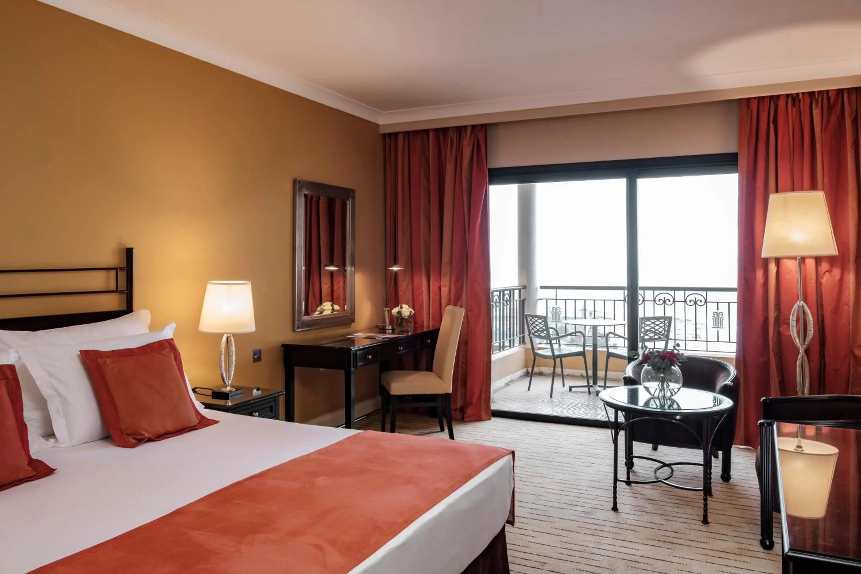 Bedroom, Bed in Corinthia St George's Bay