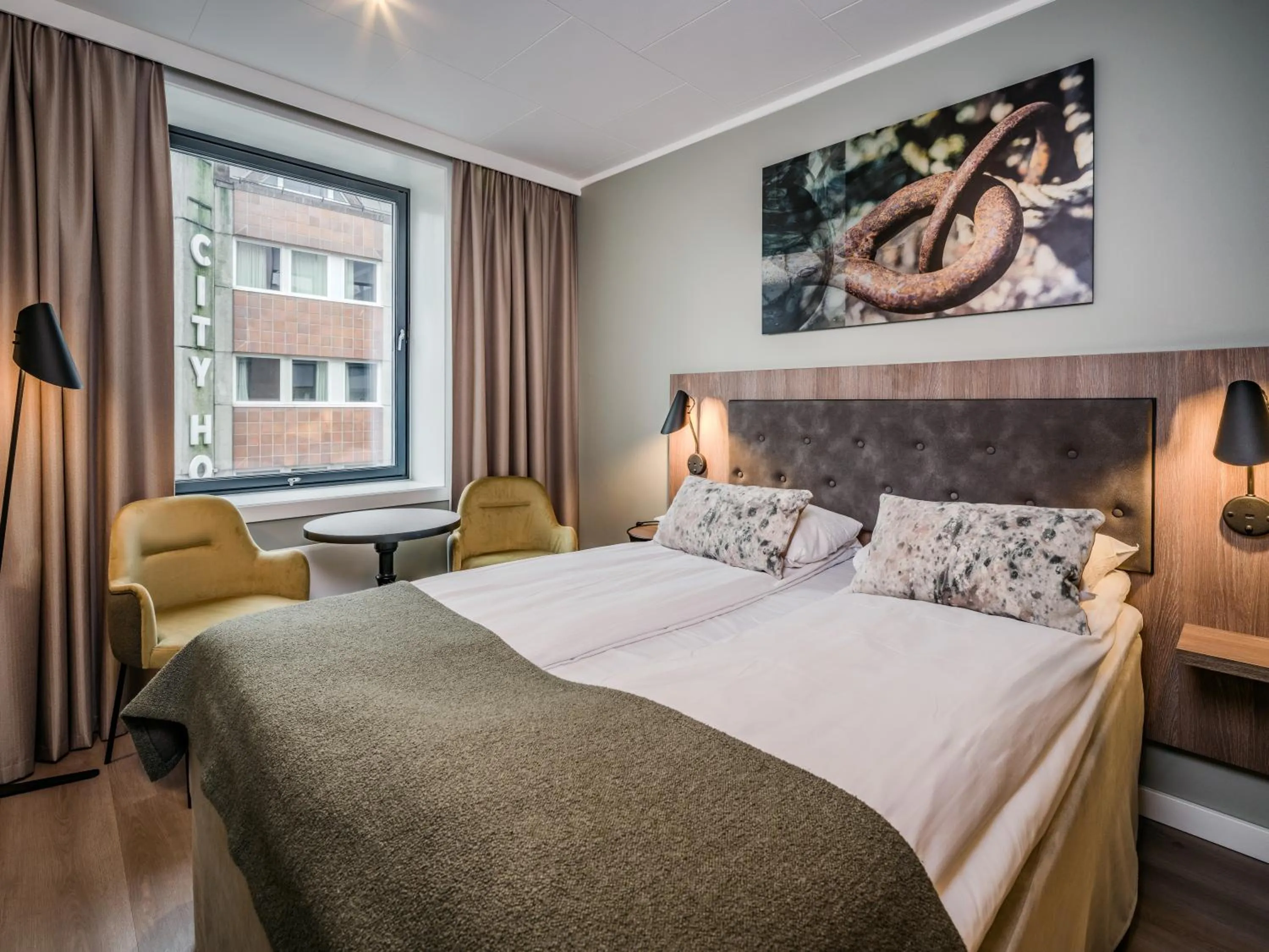 Photo of the whole room, Bed in Quality Hotel Grand Tromsø