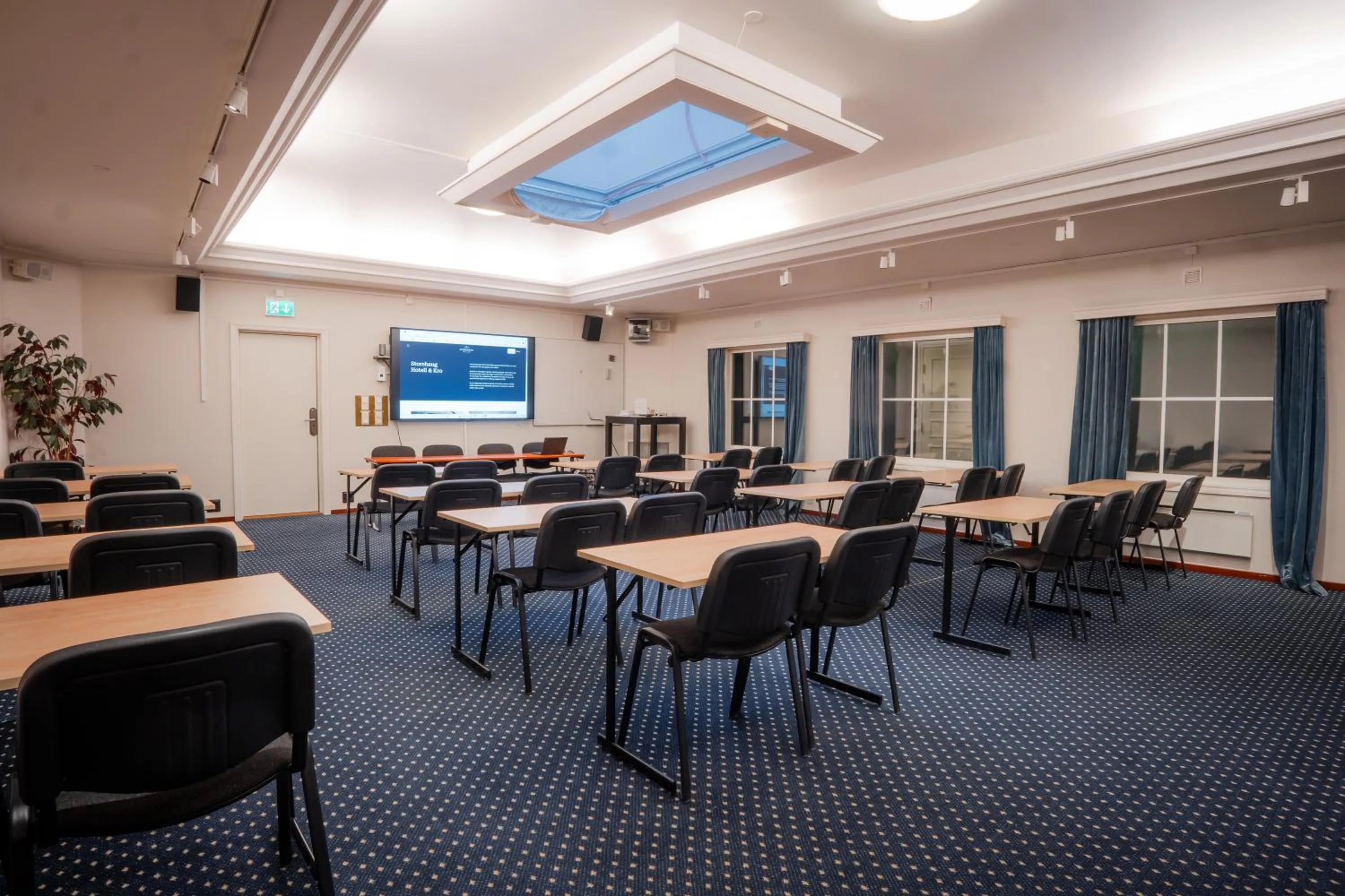 Storebaug Hotell & Kro