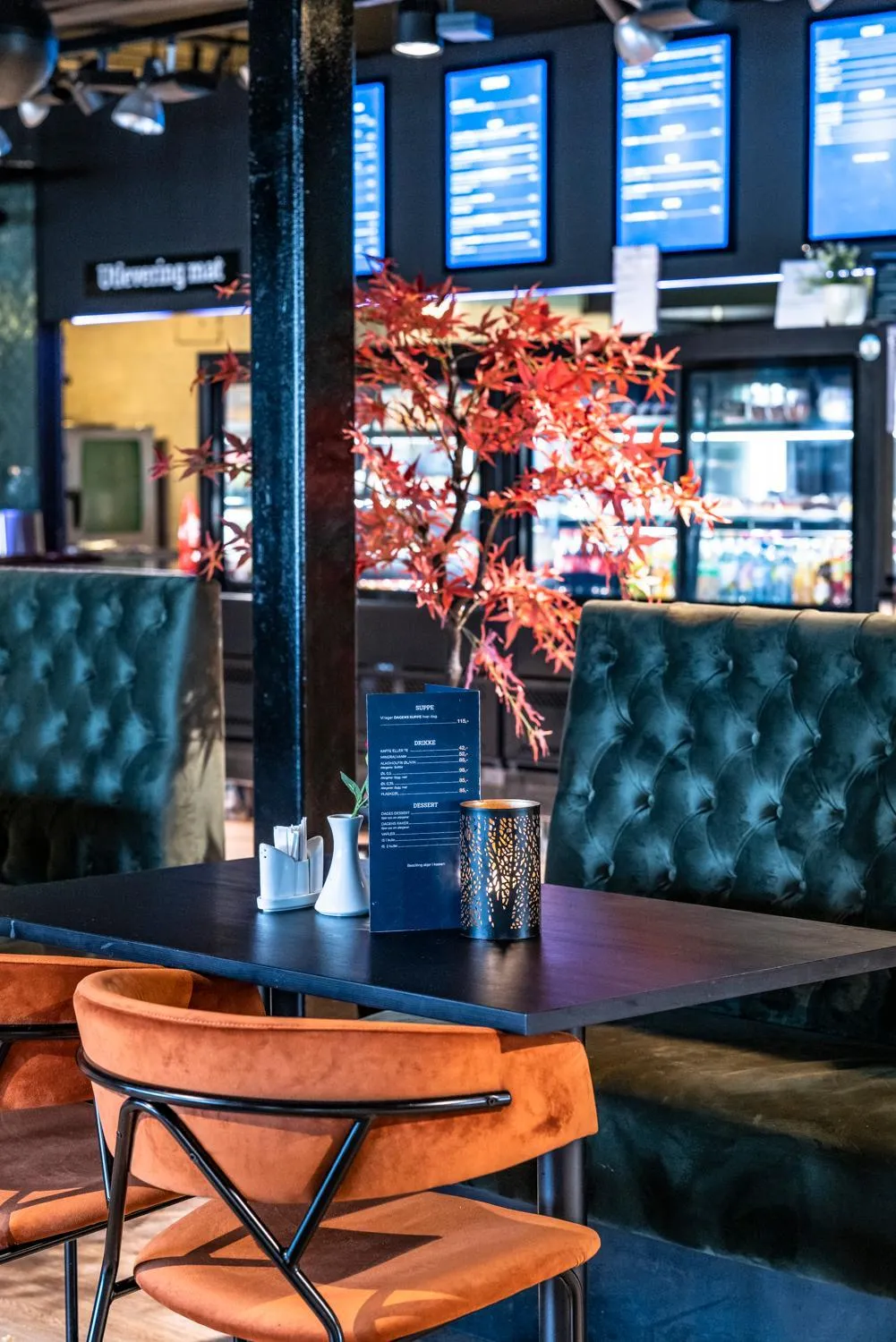 Restaurant/places to eat in Storebaug Hotell & Kro