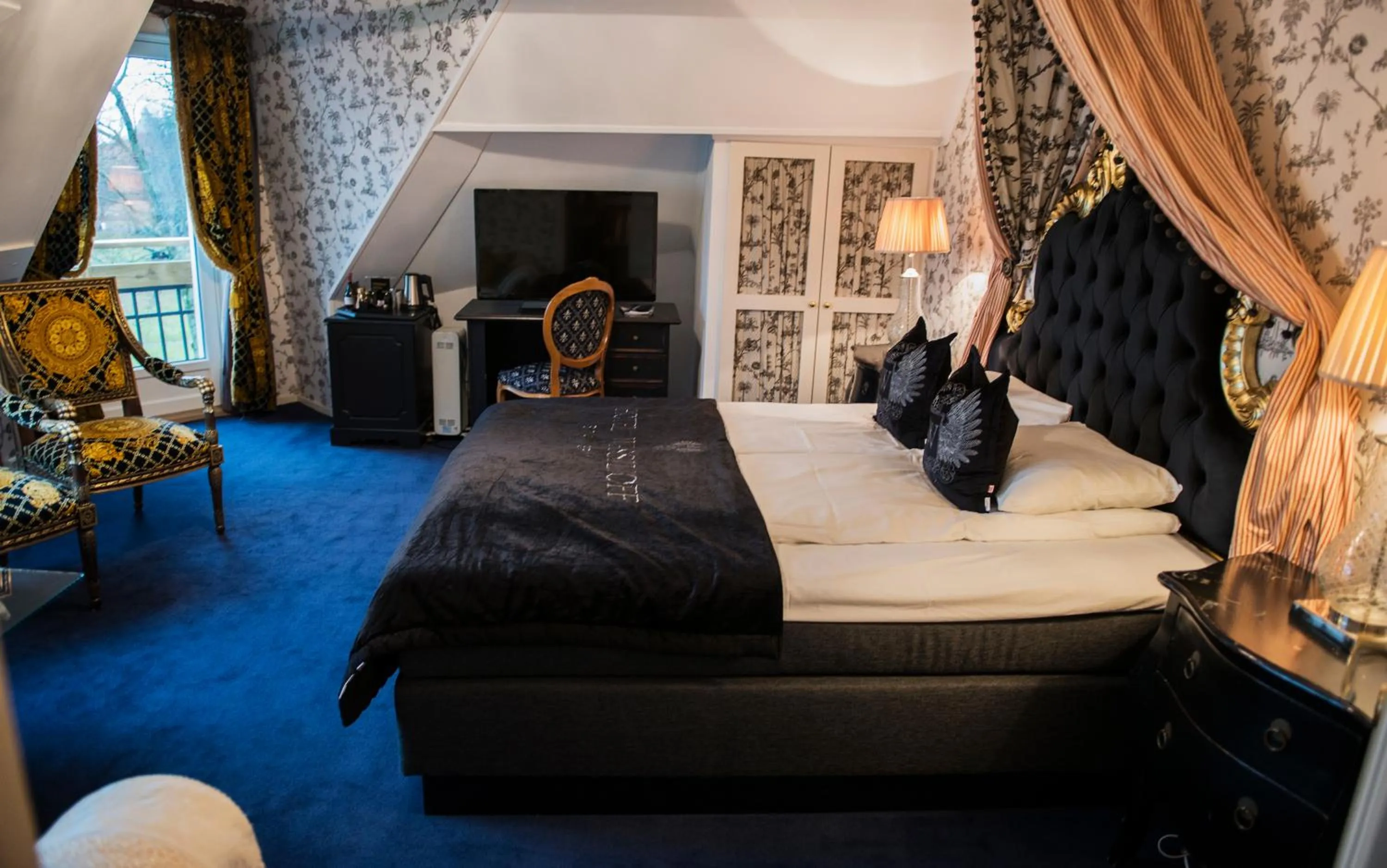 Photo of the whole room, Bed in Hotel Wassilioff - Unike Hoteller