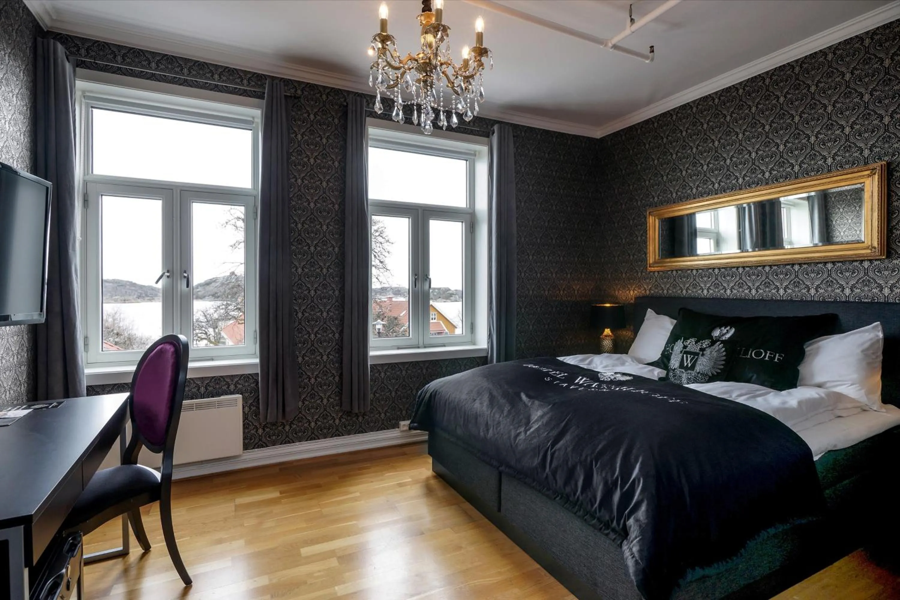 Bedroom, Bed in Hotel Wassilioff - Unike Hoteller