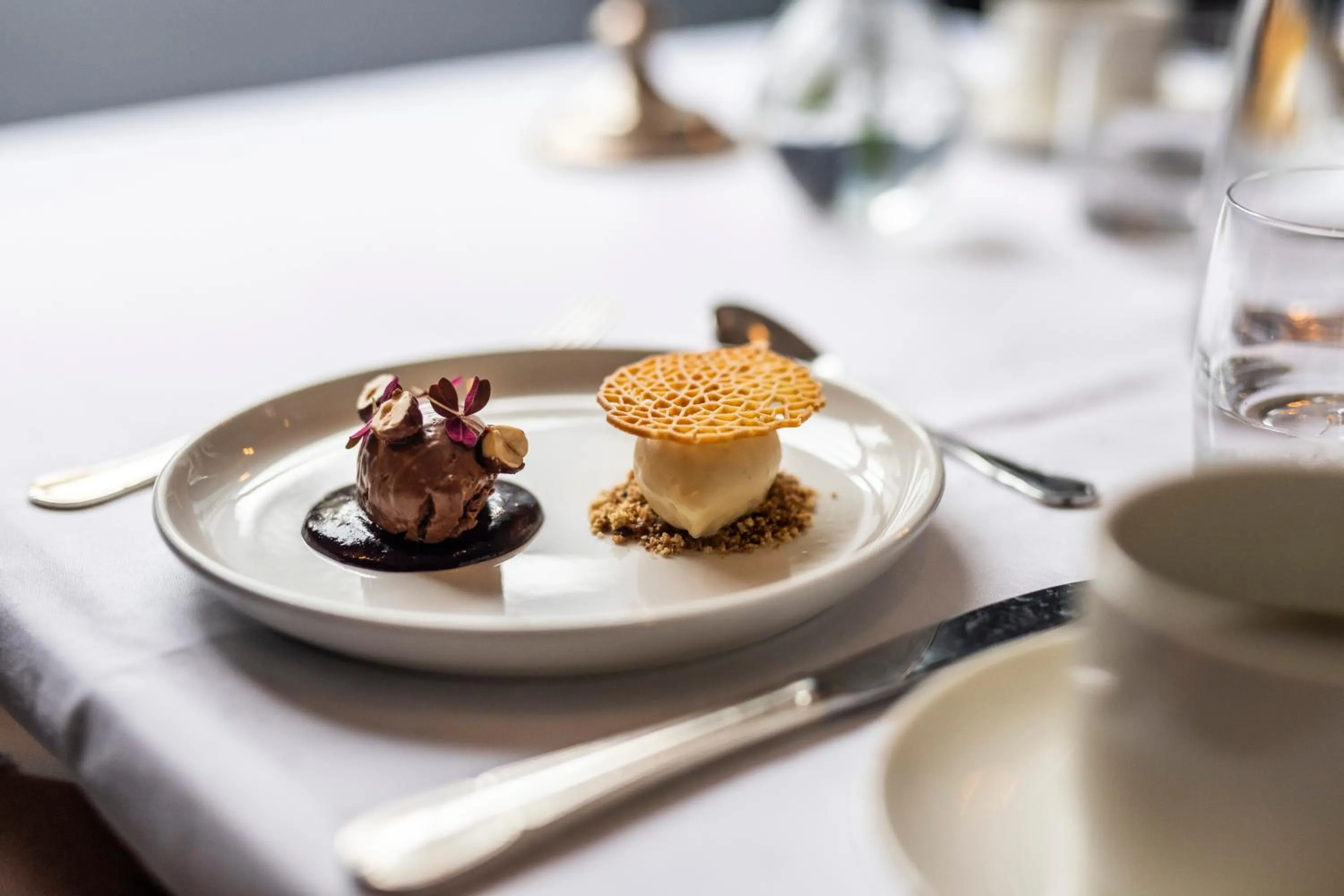 Dinner in Hotel Refsnes Gods - by Classic Norway Hotels