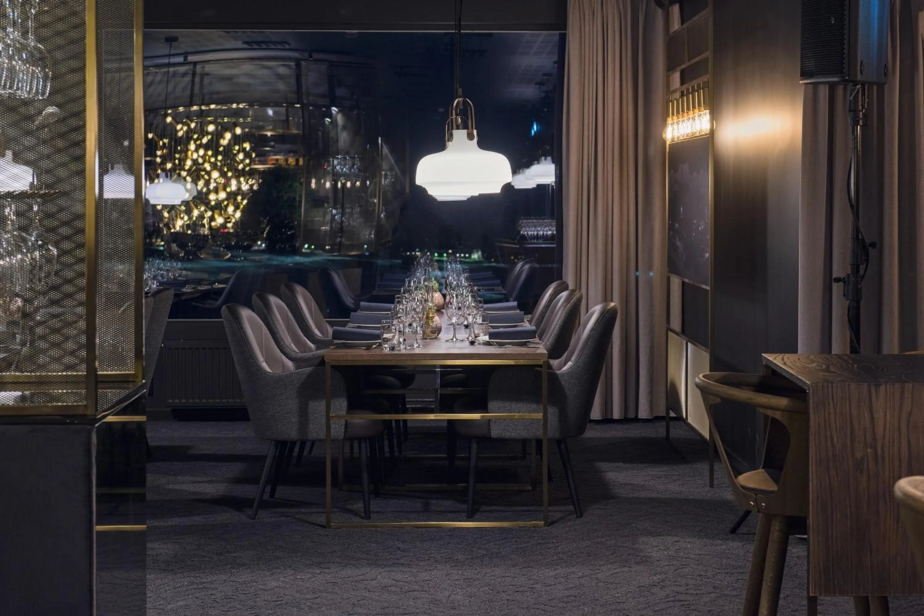 Restaurant/places to eat in Funken Lodge