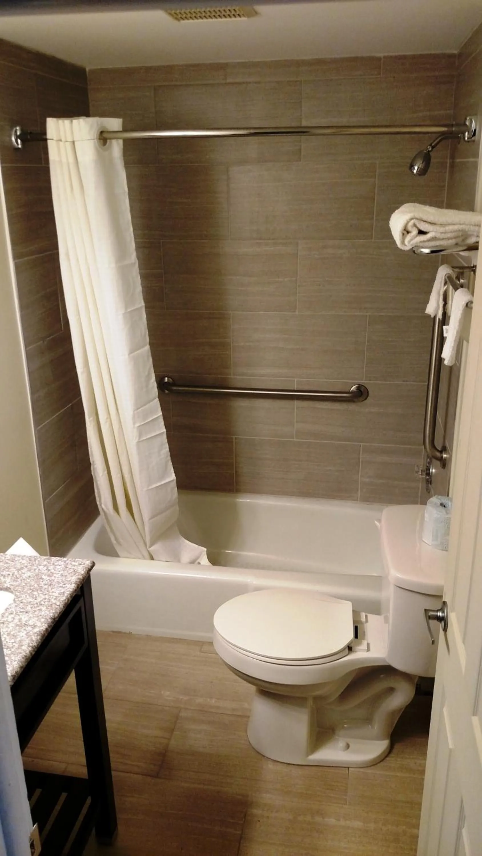 Bathroom in Gene's Motel