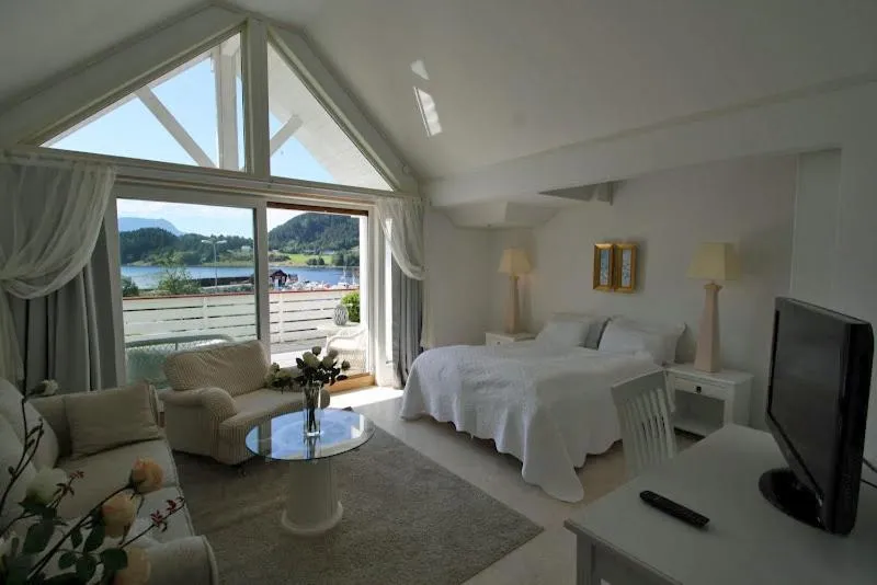 Photo of the whole room, Bed in Sunde Fjord Hotel, free and easy parking