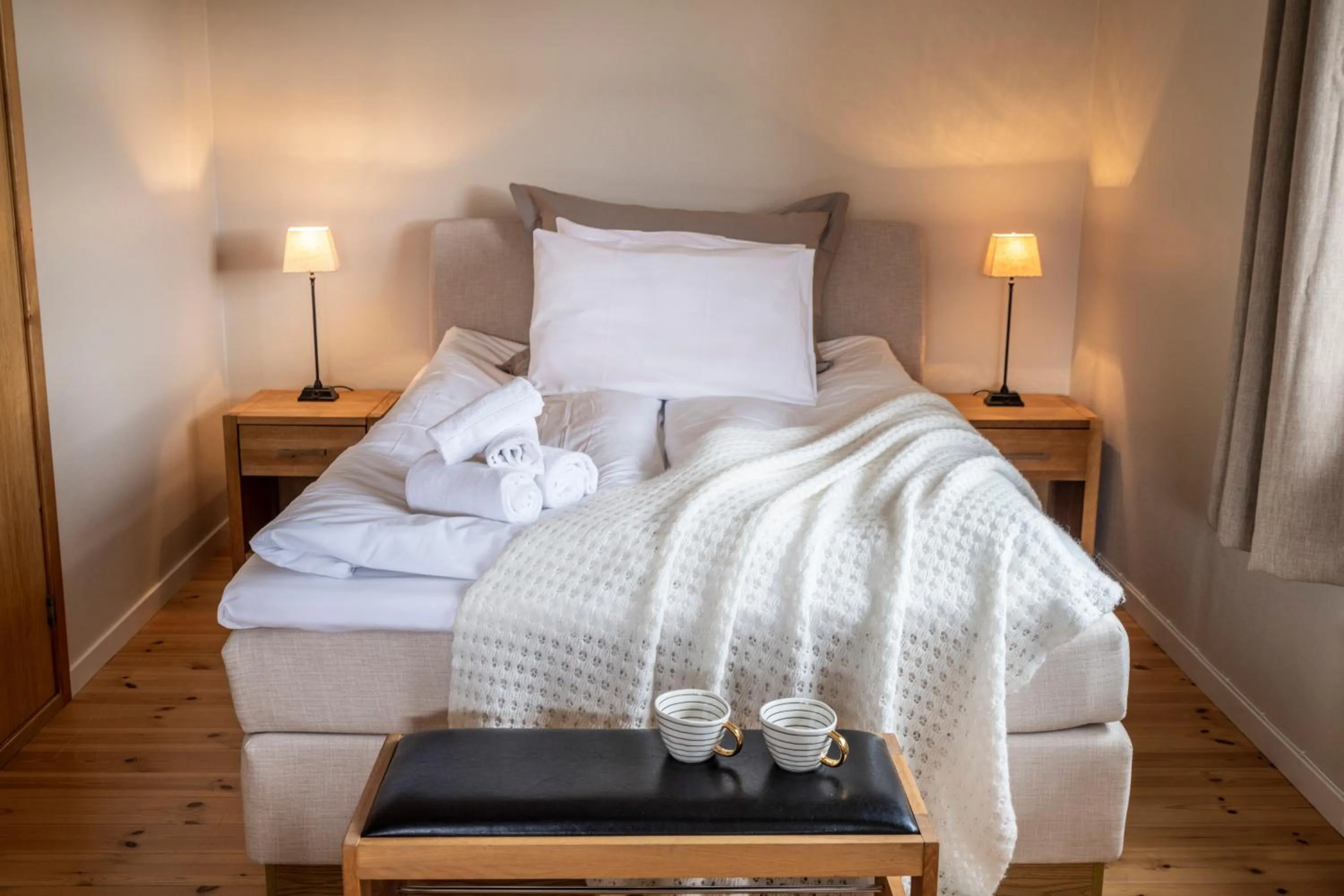 Bedroom, Bed in Dragsvik Fjordhotel