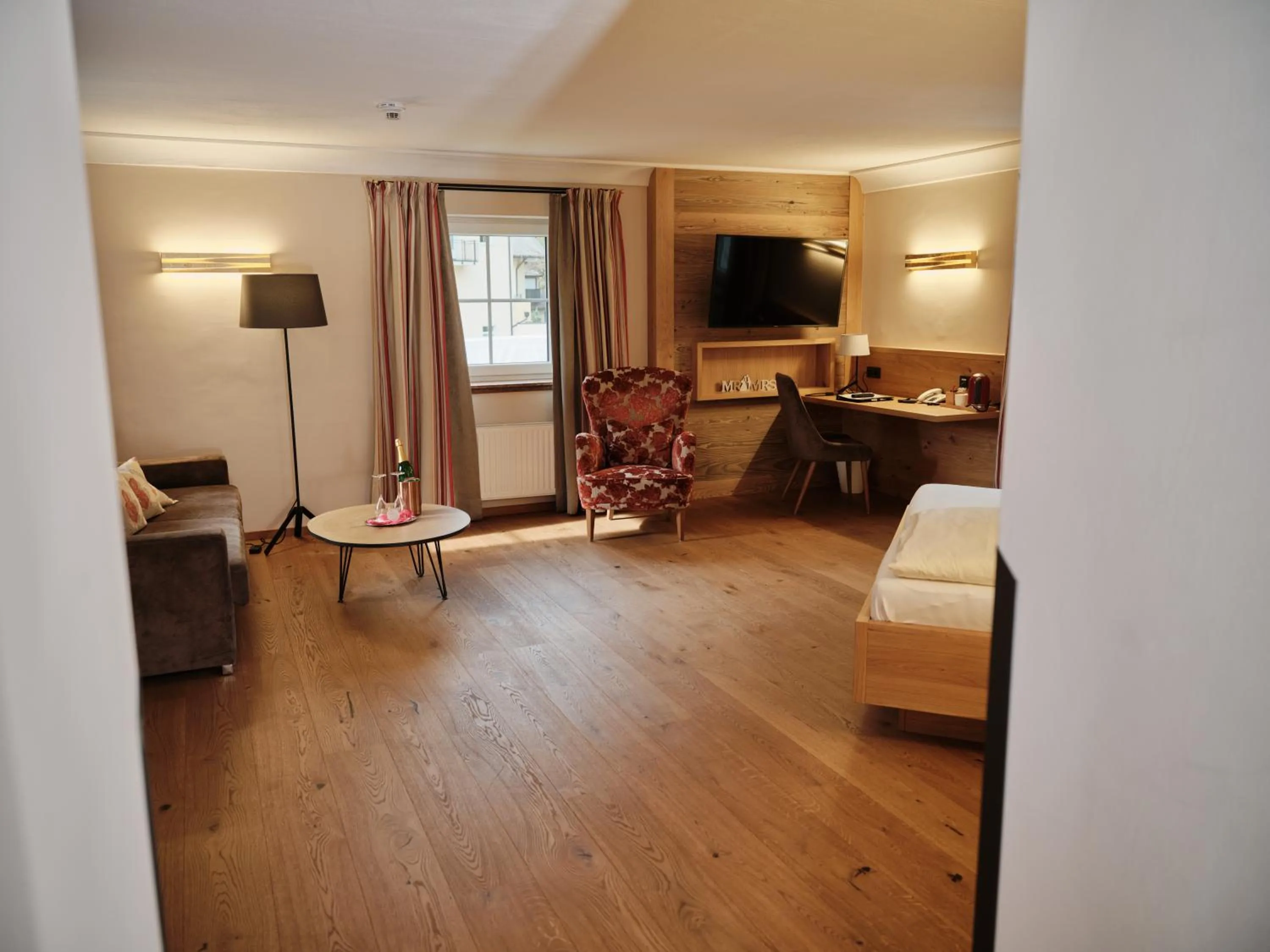 Seating area in Gasthof Schorn