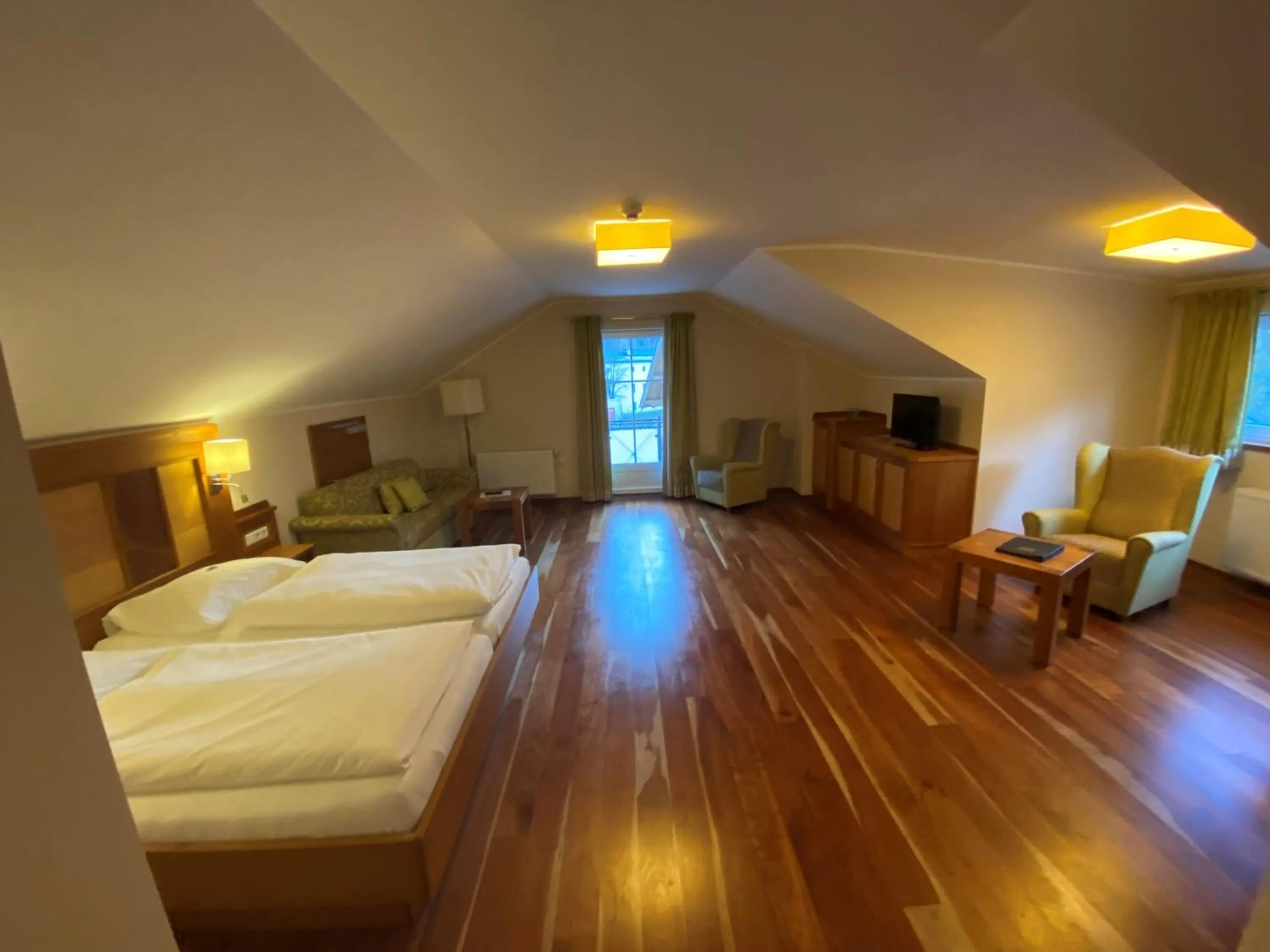 Photo of the whole room, Bed in Gasthof Schorn