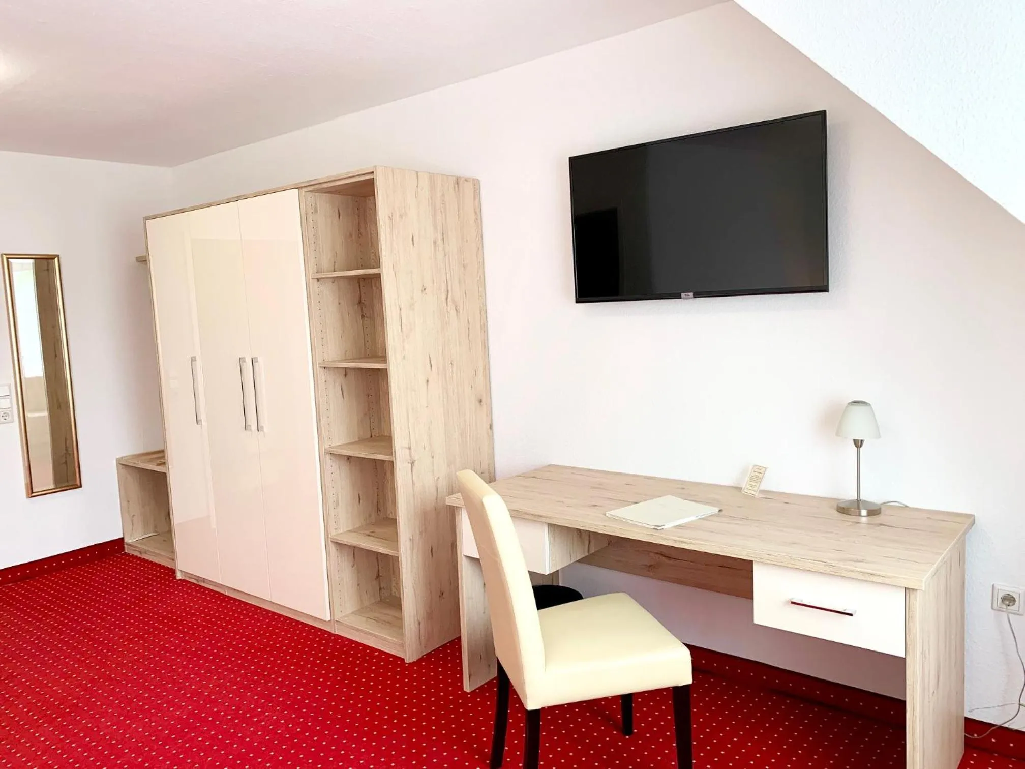 Photo of the whole room in Hanse Hotel