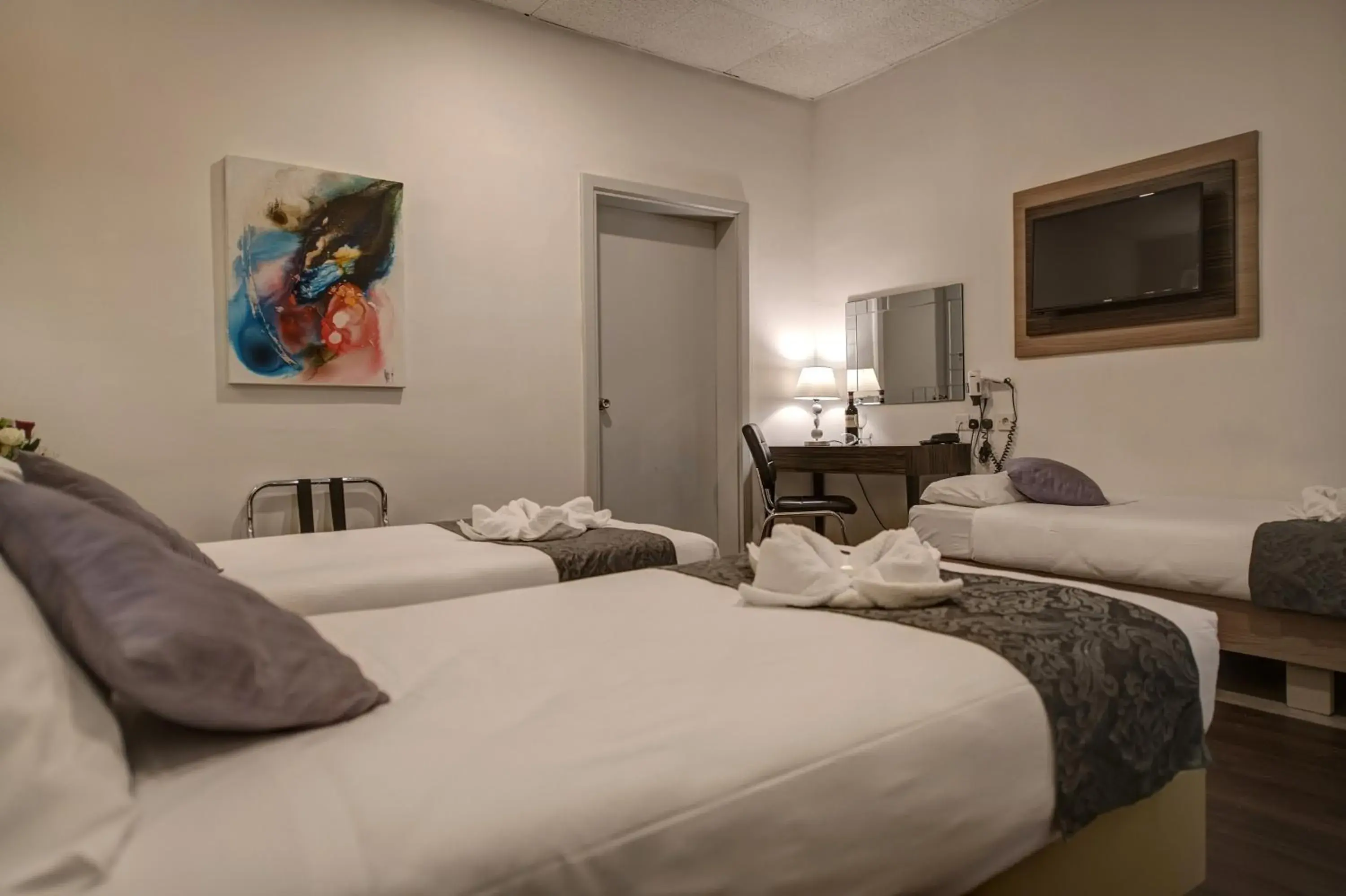 Triple Room in Europa Hotel Triple Room in Europa Hotel