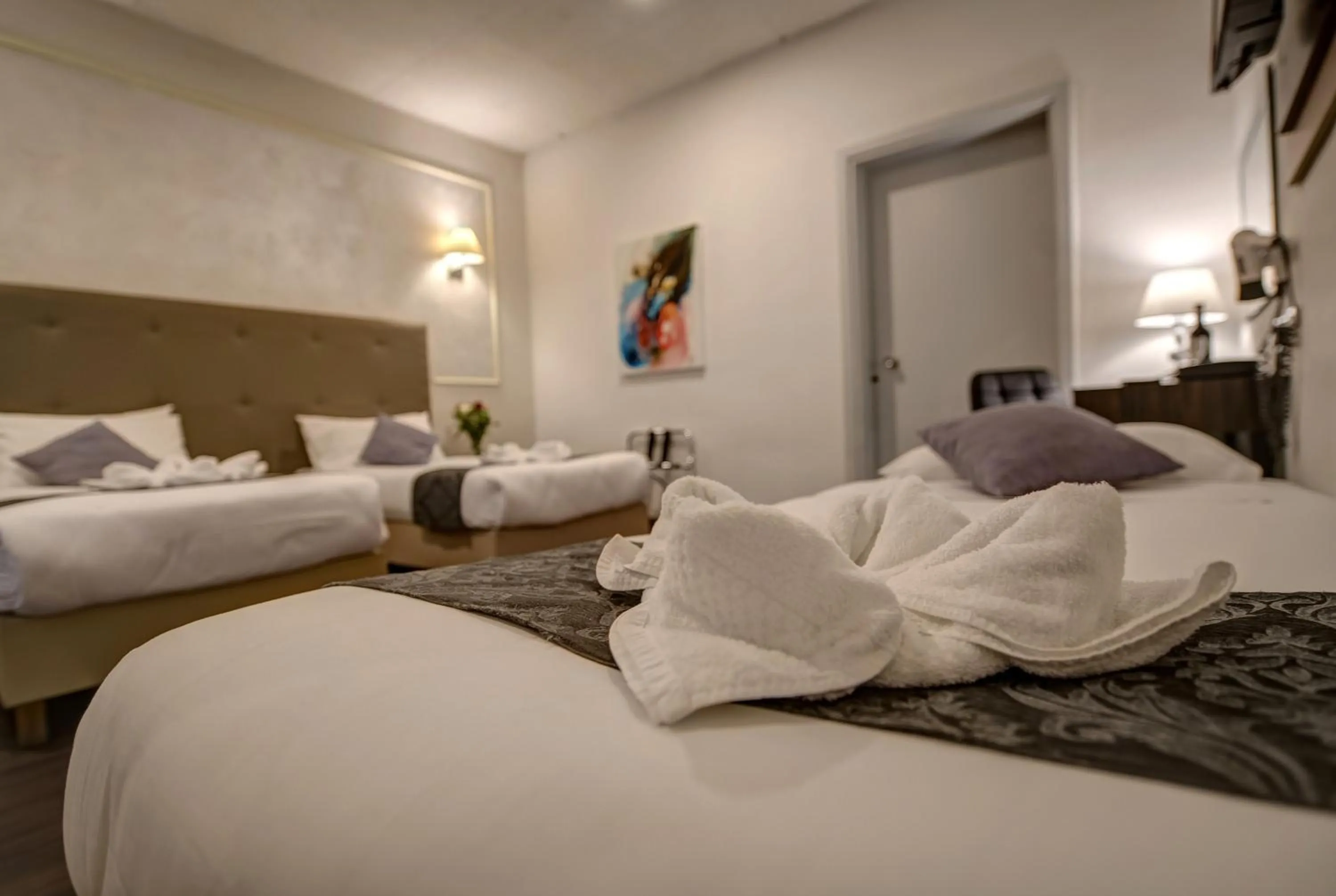 Photo of the whole room, Bed in Europa Hotel