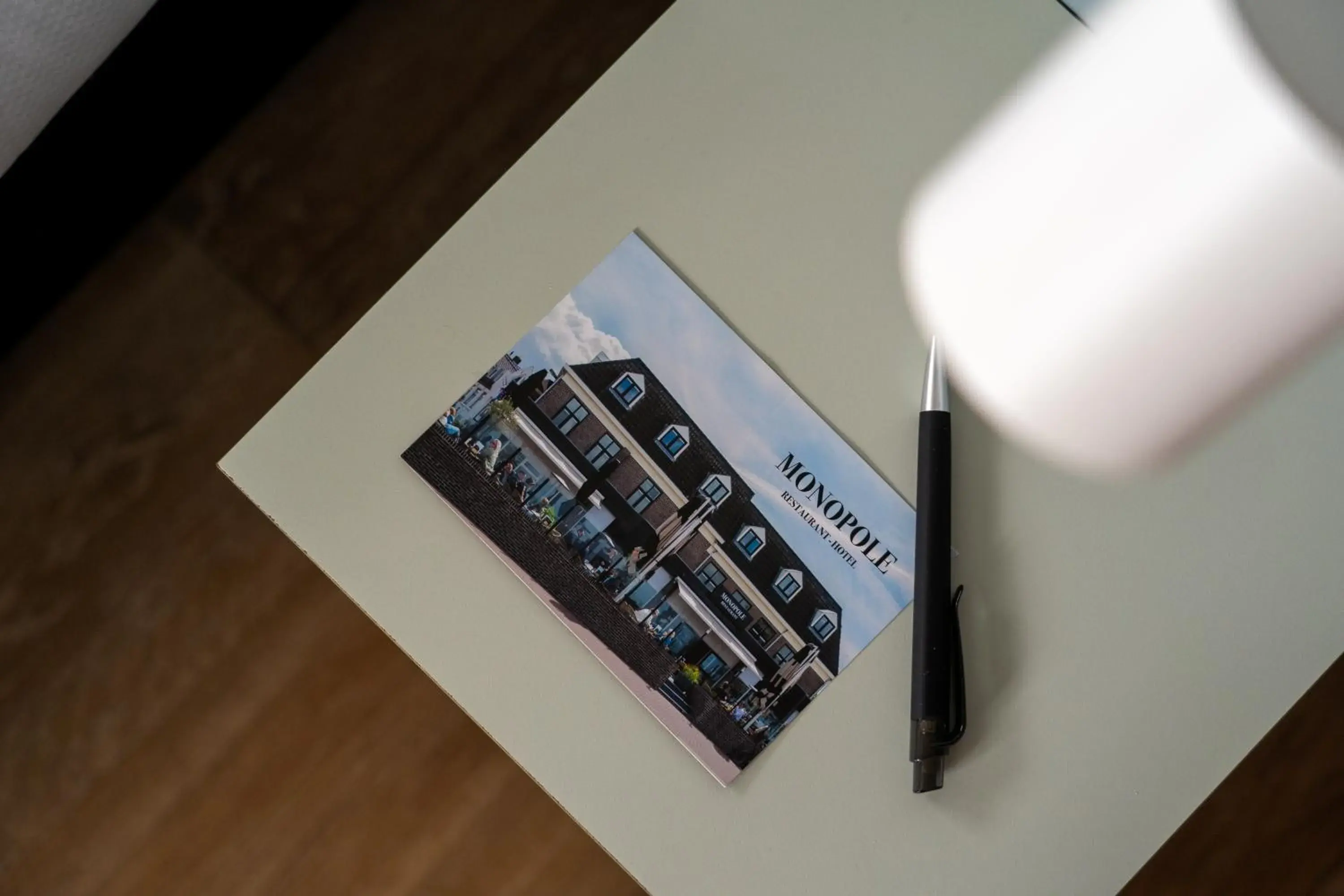 Small Double Room - single occupancy in Restaurant & Hotel Monopole Harderwijk Small Double Room - single occupancy in Restaurant & Hotel Monopole Harderwijk