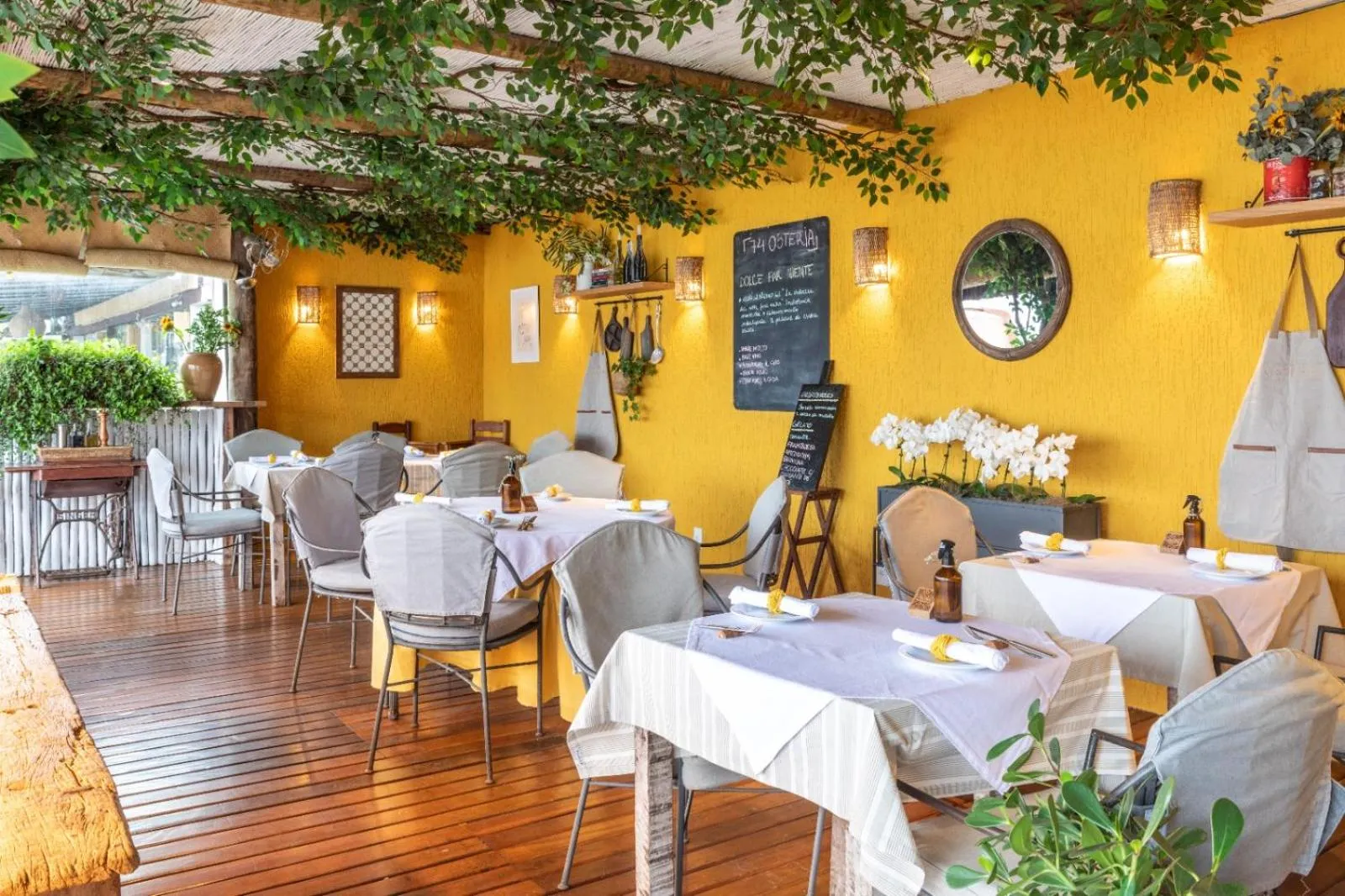 Restaurant/places to eat in Casas Brancas Boutique Hotel & Spa