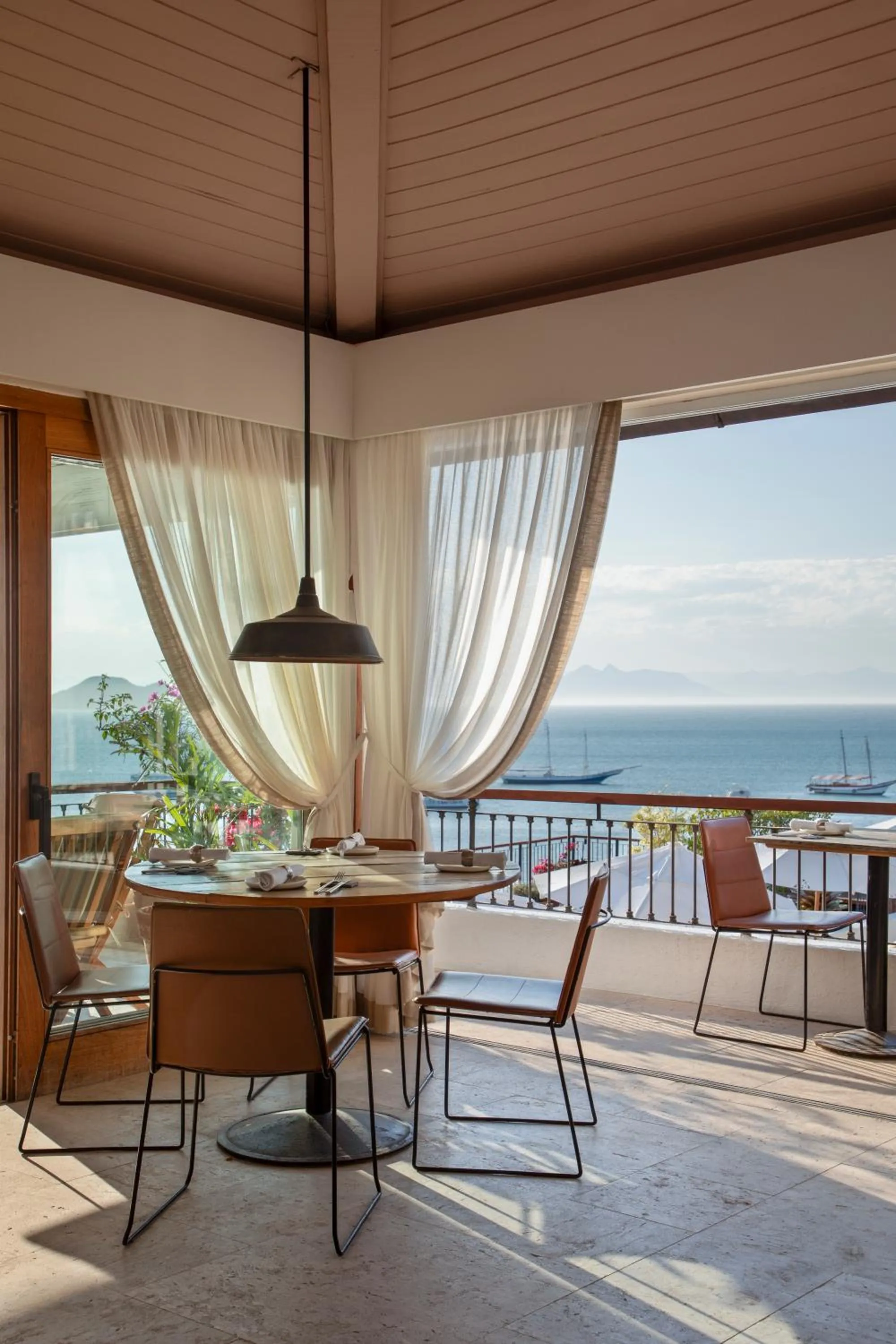 Restaurant/places to eat in Casas Brancas Boutique Hotel & Spa