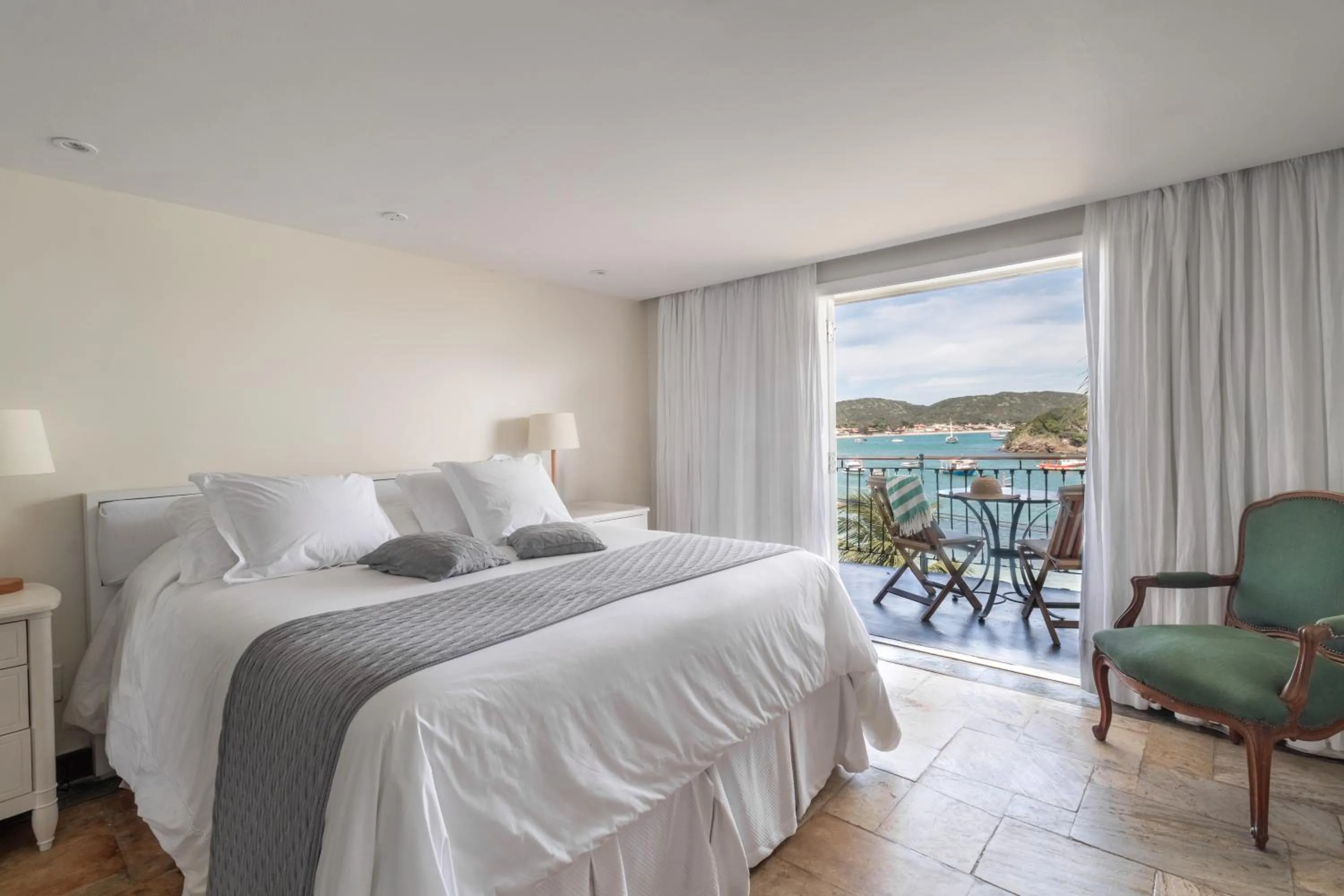 Patio, Bed in Casas Brancas Boutique Hotel & Spa