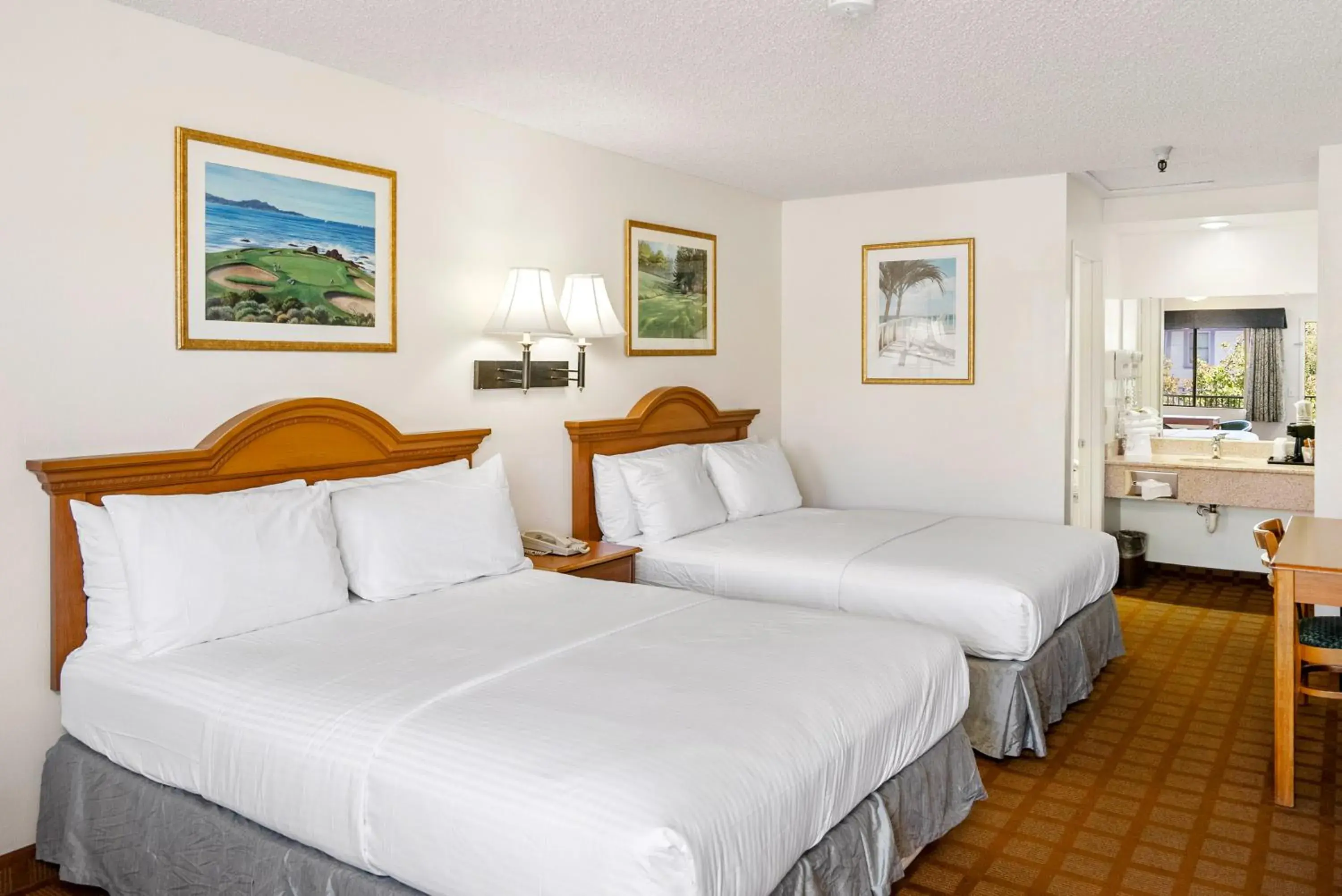 Double Room - Disability Access in DOWNTOWN SLO INN - SAN LUIS OBISPO Double Room - Disability Access in DOWNTOWN SLO INN - SAN LUIS OBISPO