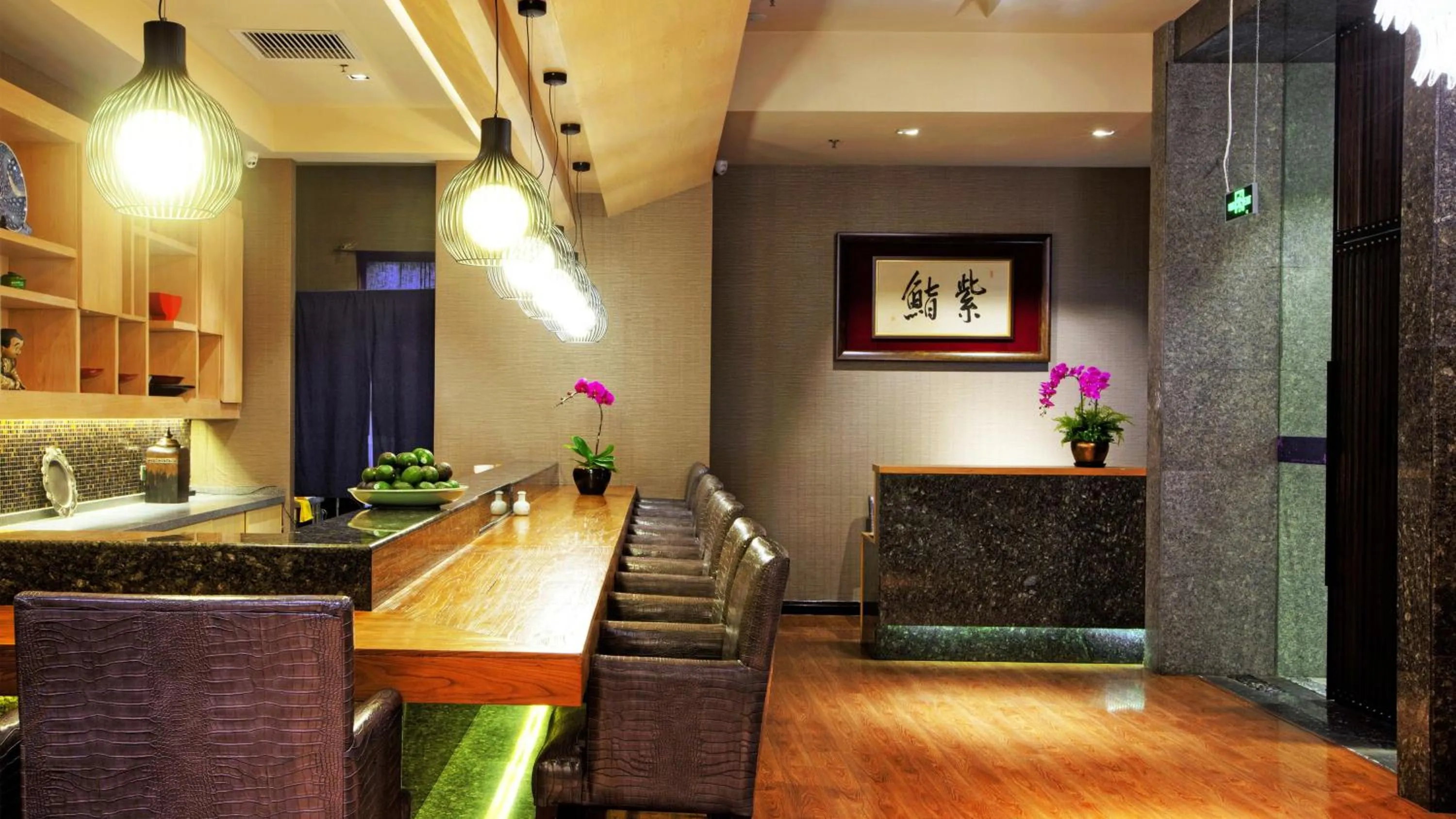 Restaurant/places to eat in Holiday Inn Shanghai Hongqiao West by IHG