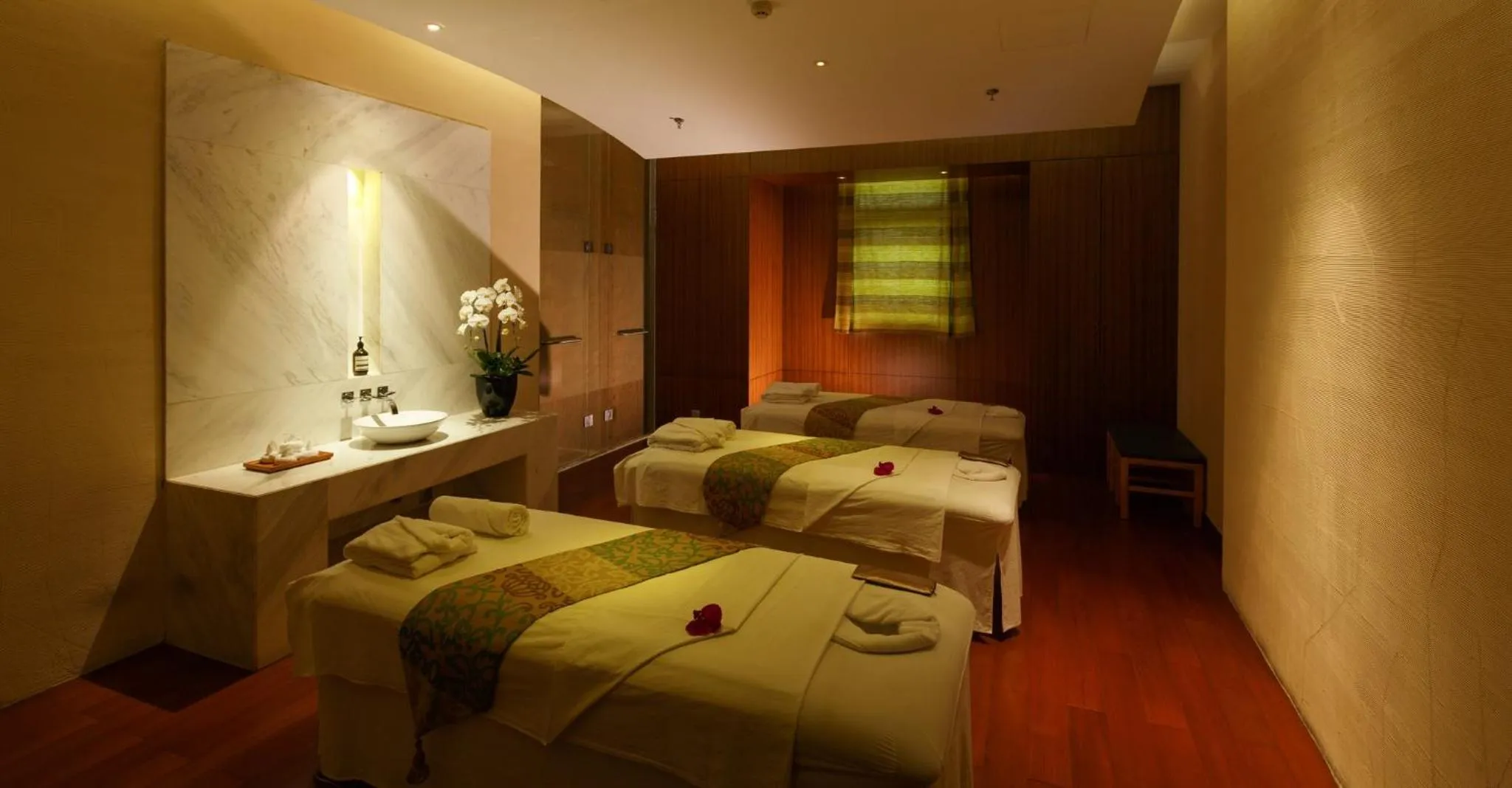Spa and wellness centre/facilities, Bed in Holiday Inn Shanghai Hongqiao West by IHG