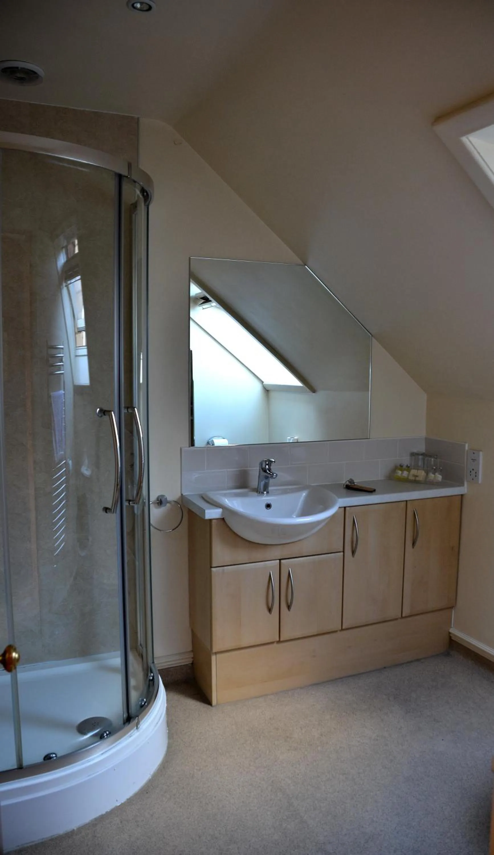 Bathroom in Crown hotel