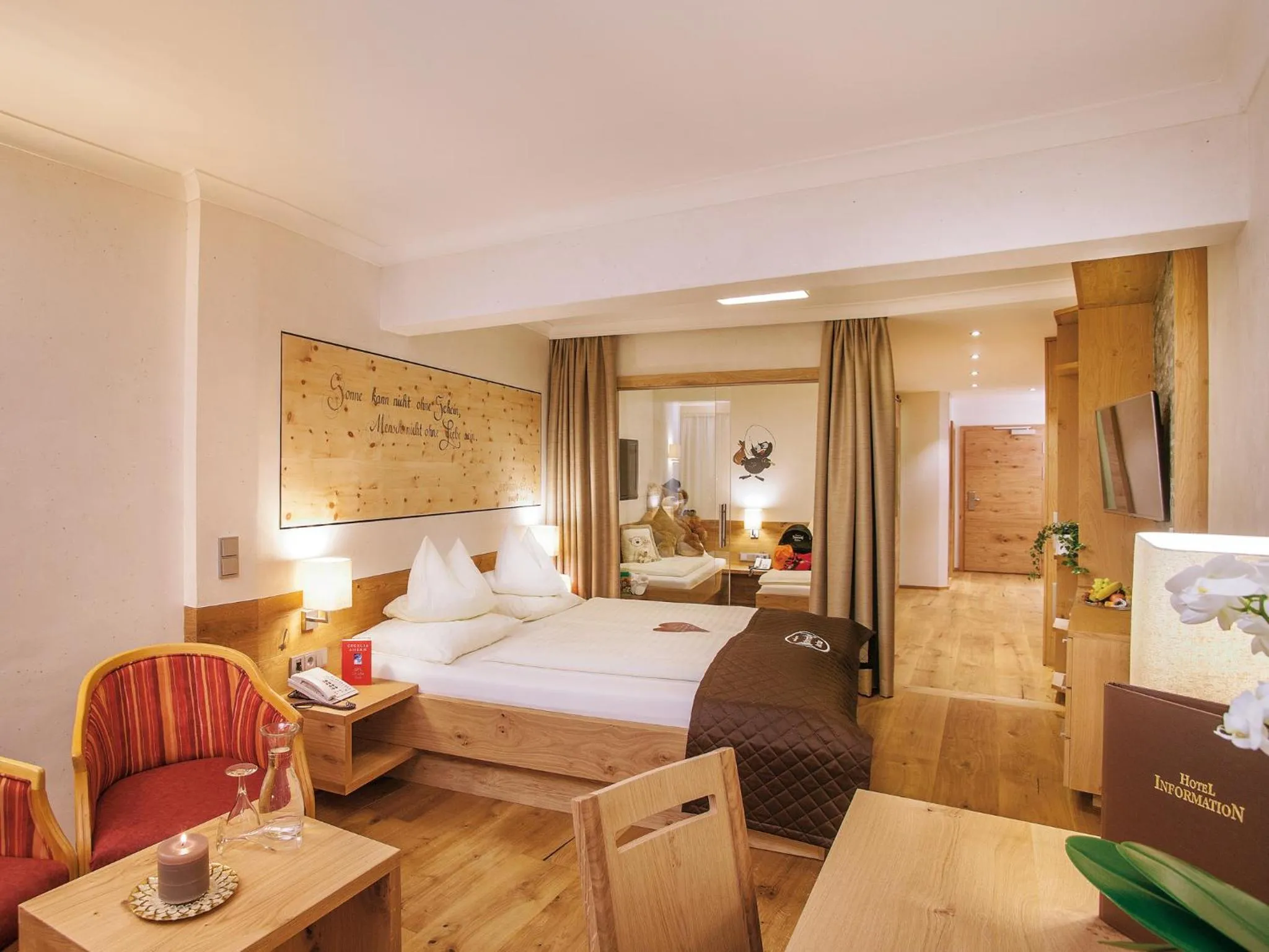 Photo of the whole room, Bed in Familienresort Buchau