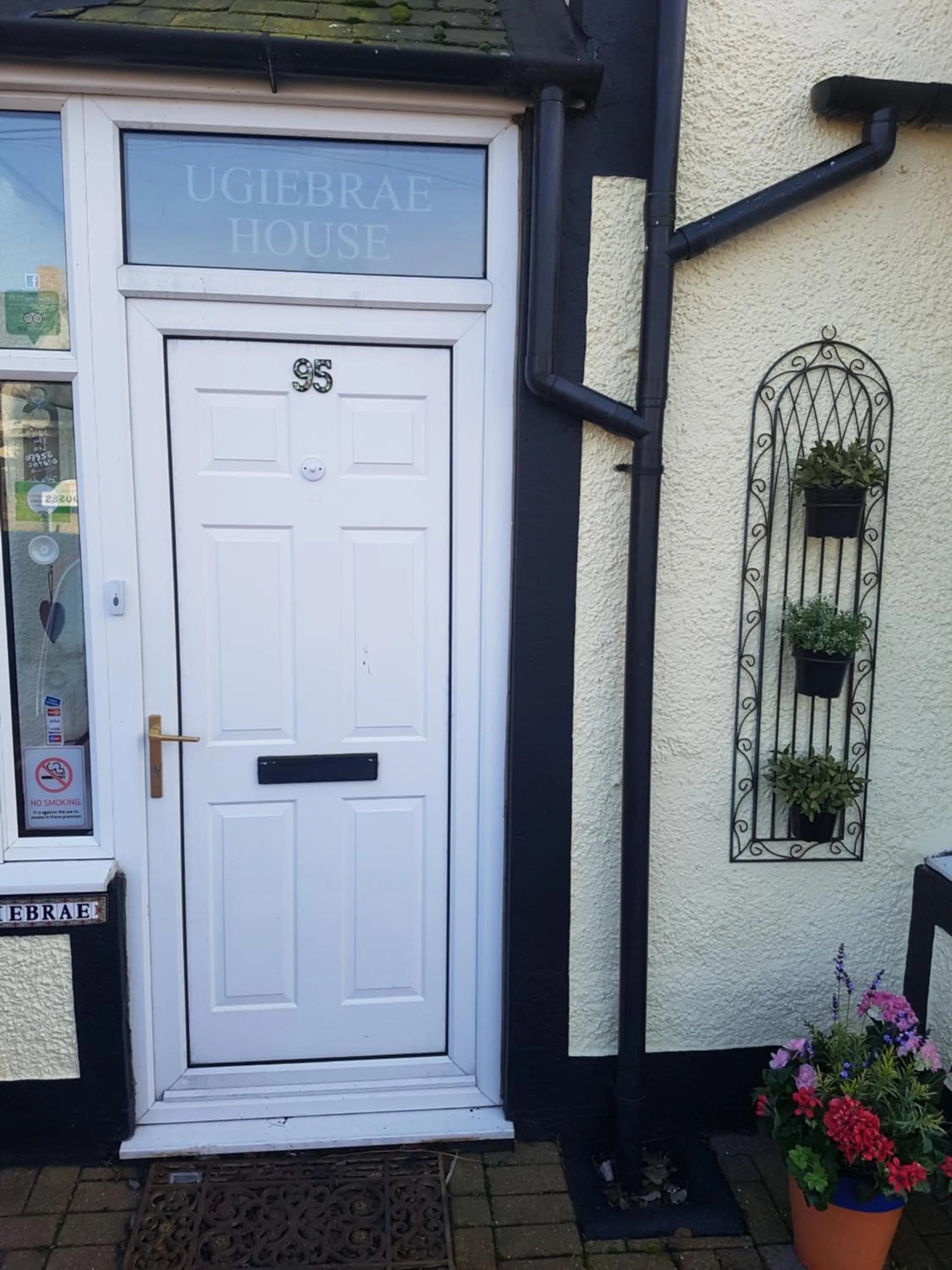 Facade/Entrance in Ugiebrae House Bed & Breakfast