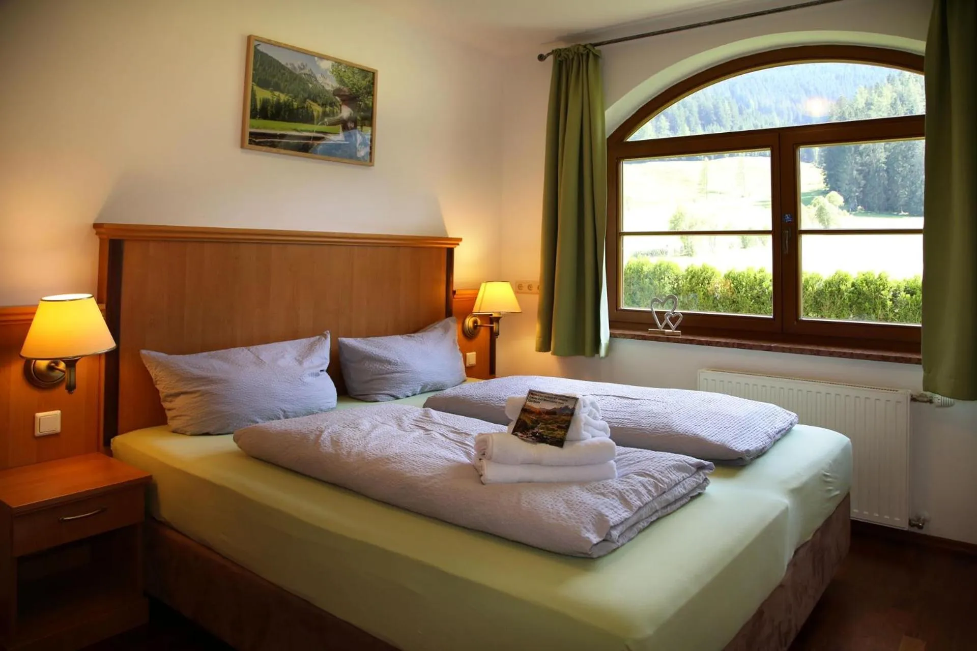 Photo of the whole room, Bed in Die Filzmooserin - Apartments in Filzmoos, Filzmoos Card inklusive