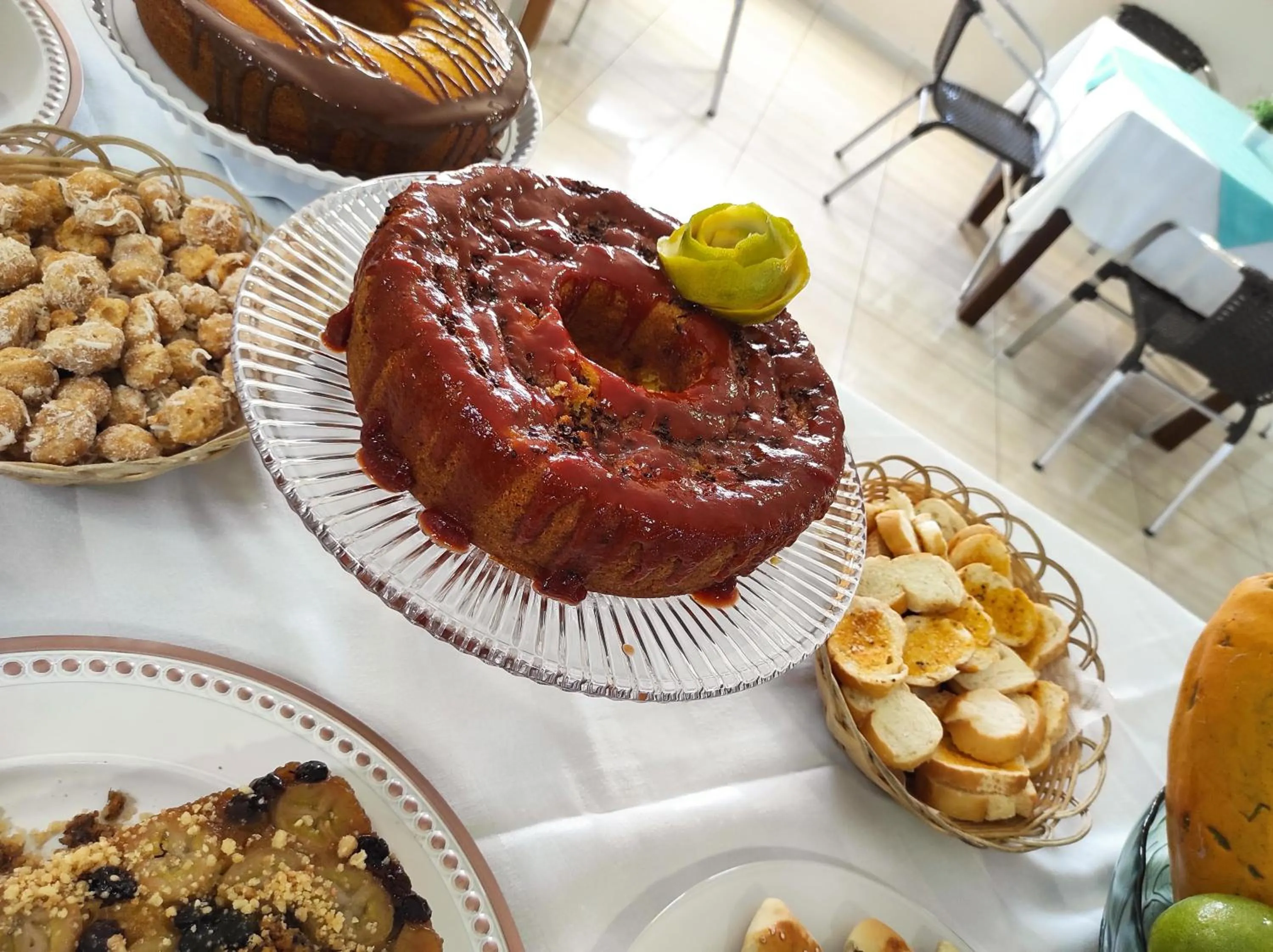 Restaurant/places to eat in Tiffany Hotel