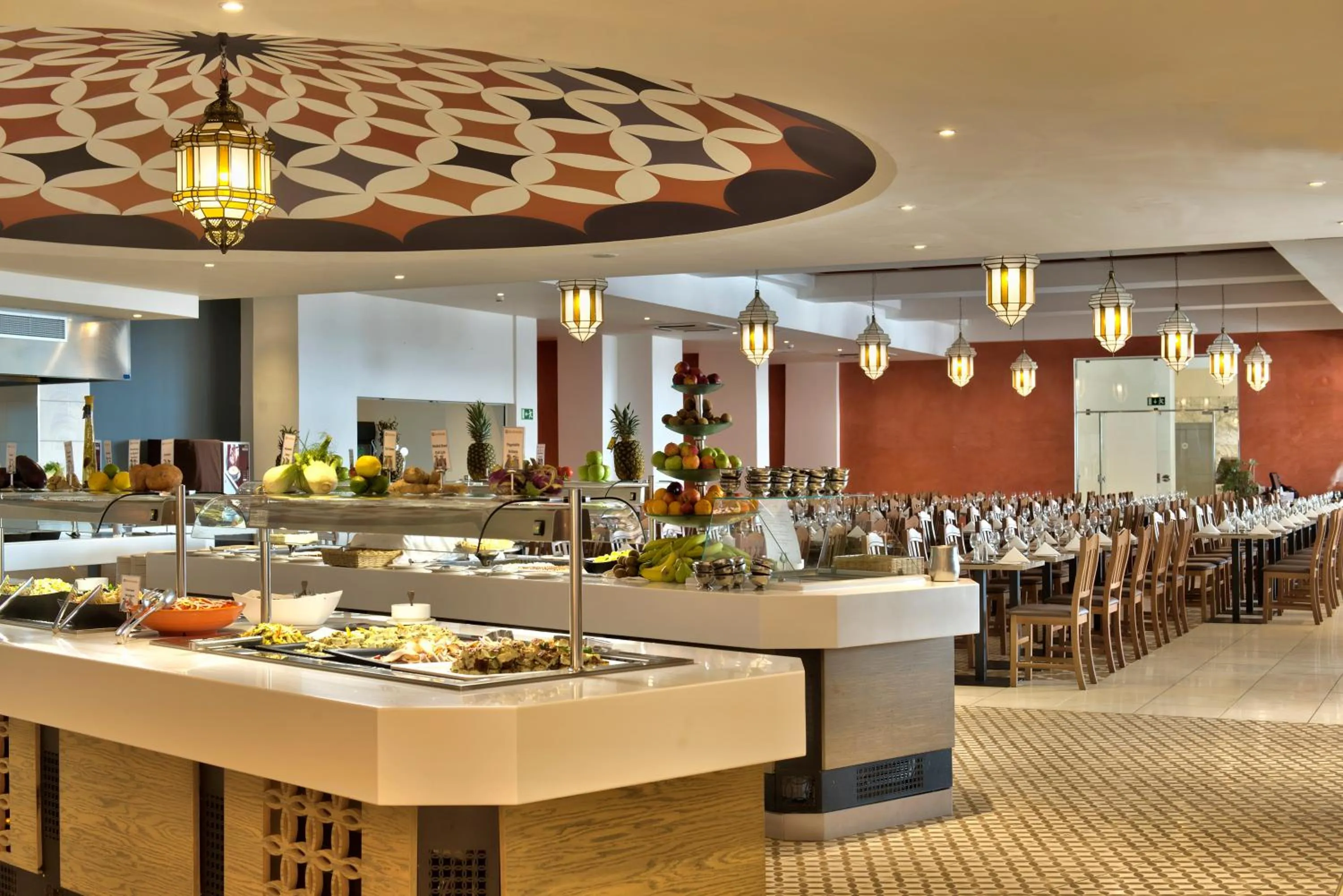 Restaurant/places to eat in db San Antonio Hotel + Spa All Inclusive