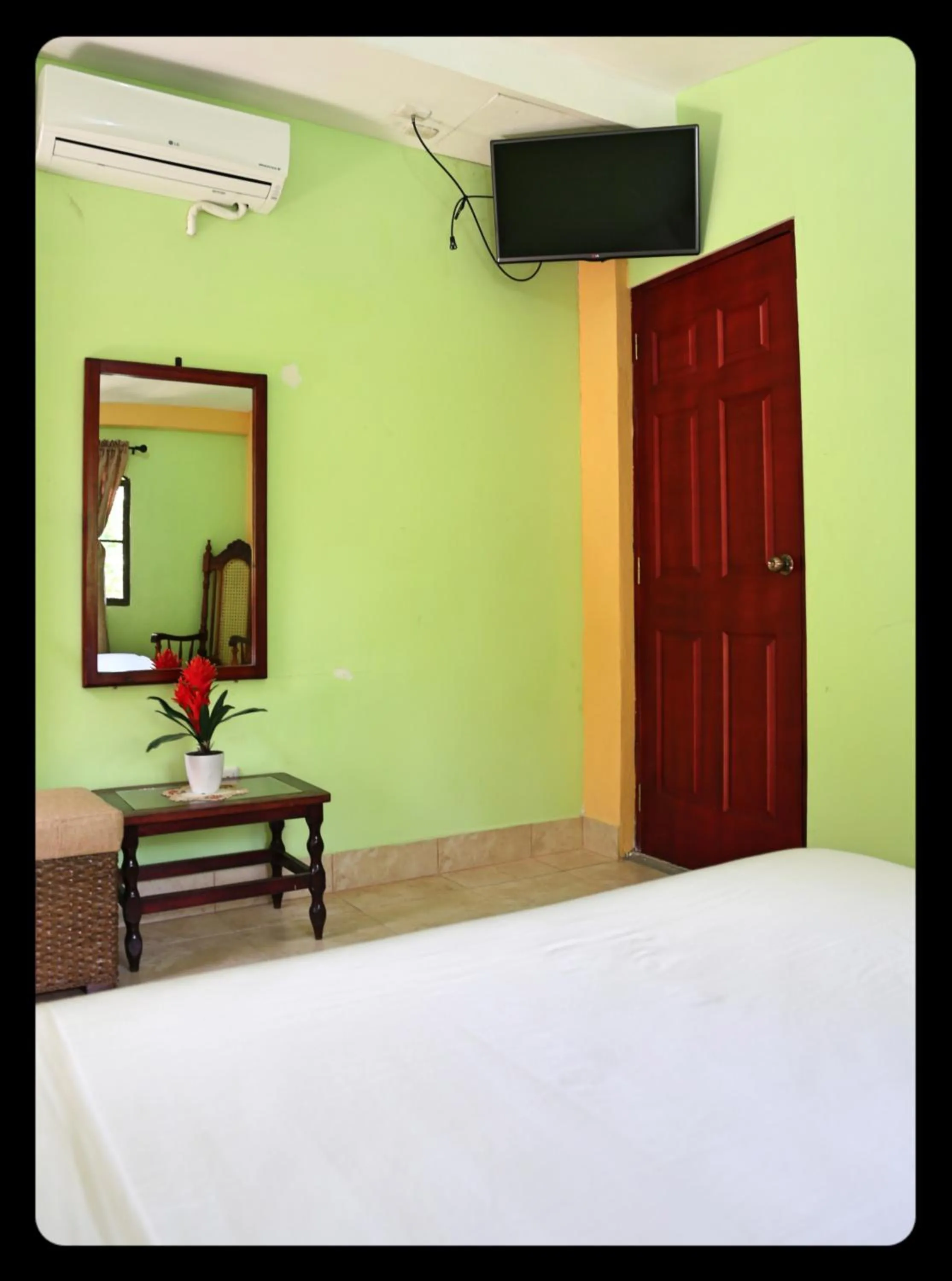 Photo of the whole room, Bed in Hostal San Antonio