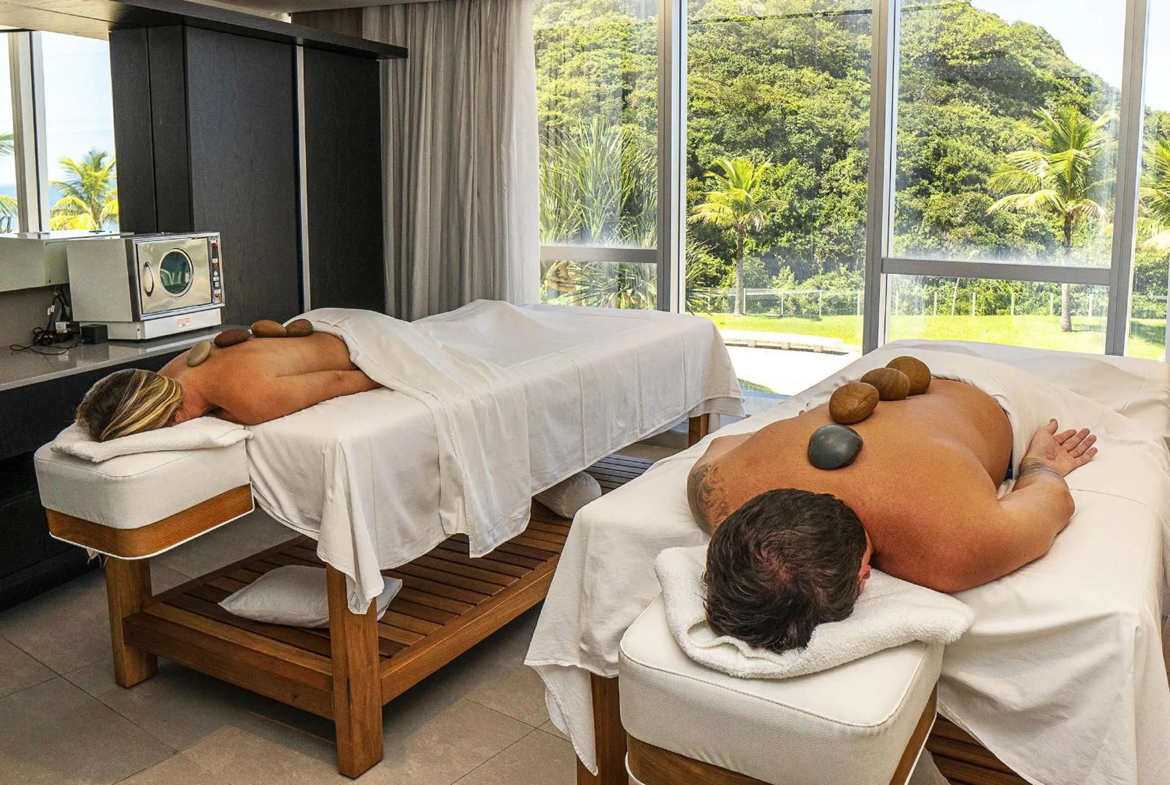 People in Hotel Nacional Rio de Janeiro - OFICIAL