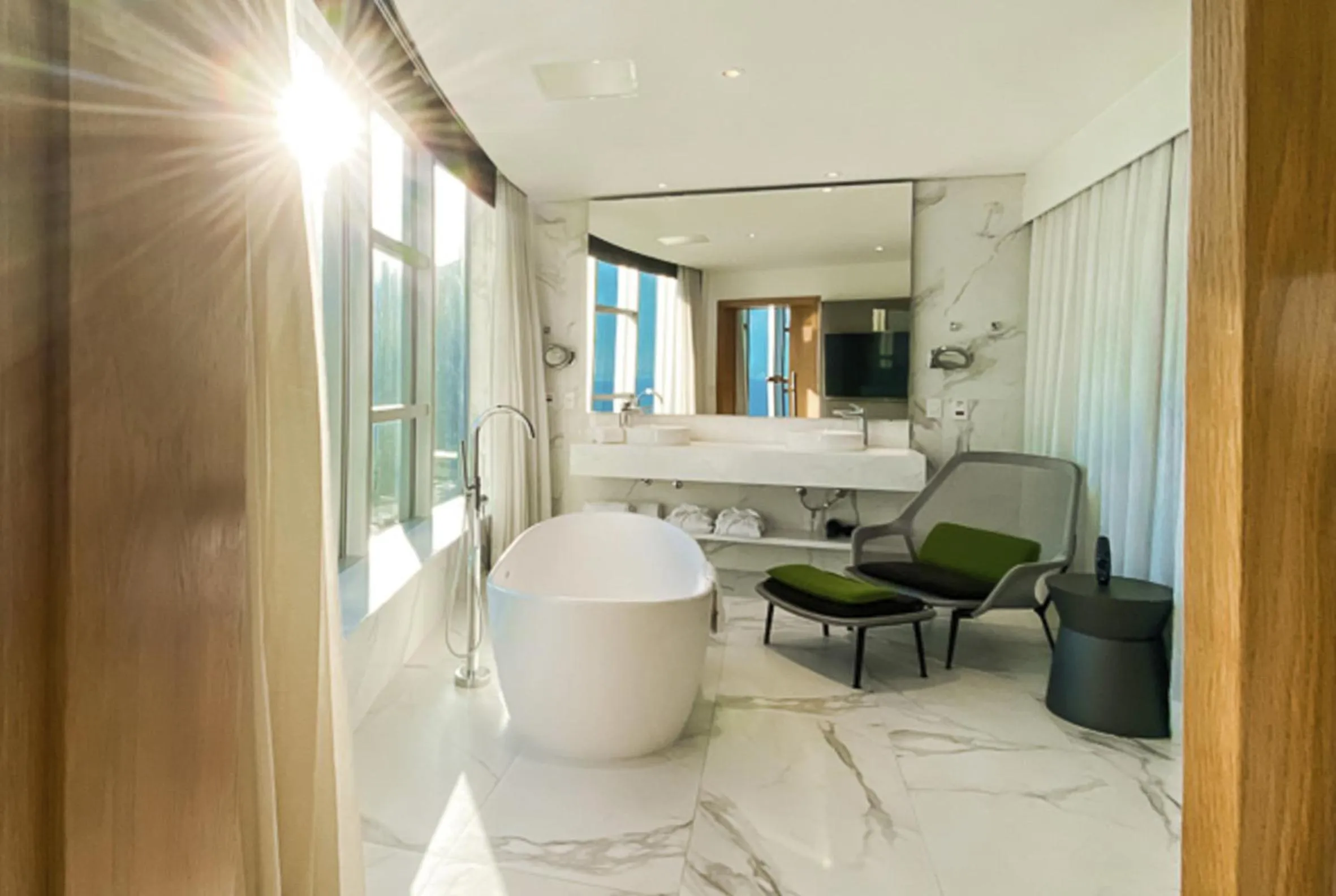 Bathroom in Hotel Nacional Rio de Janeiro - OFICIAL