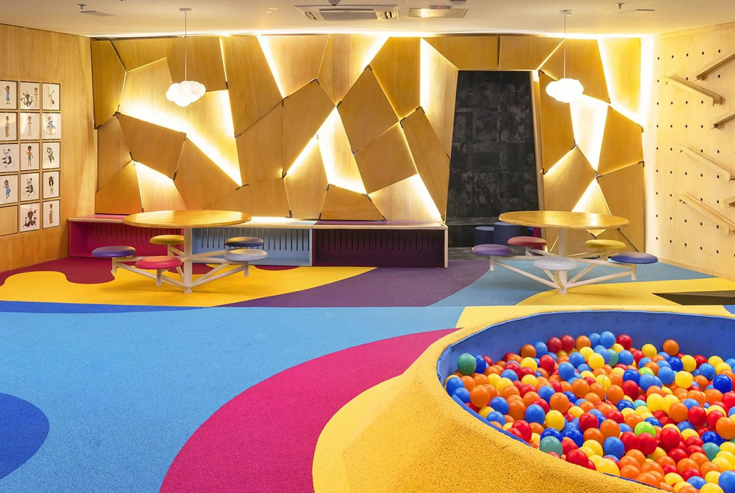 Game Room in Hotel Nacional Rio de Janeiro - OFICIAL