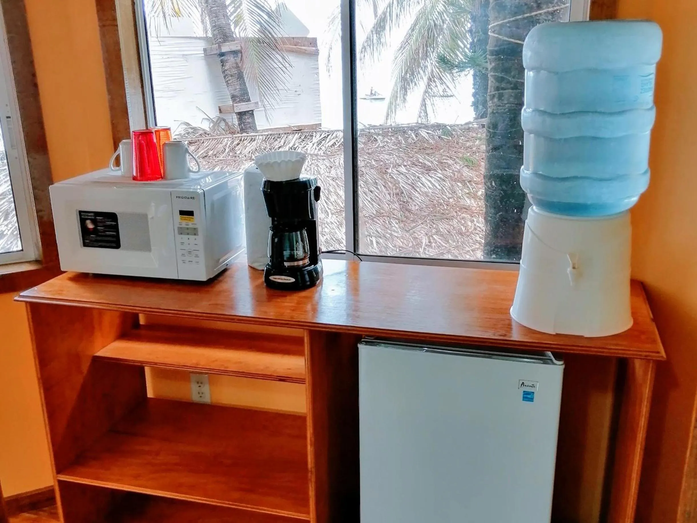 Kitchen or kitchenette in Bananarama Dive & Beach Resort