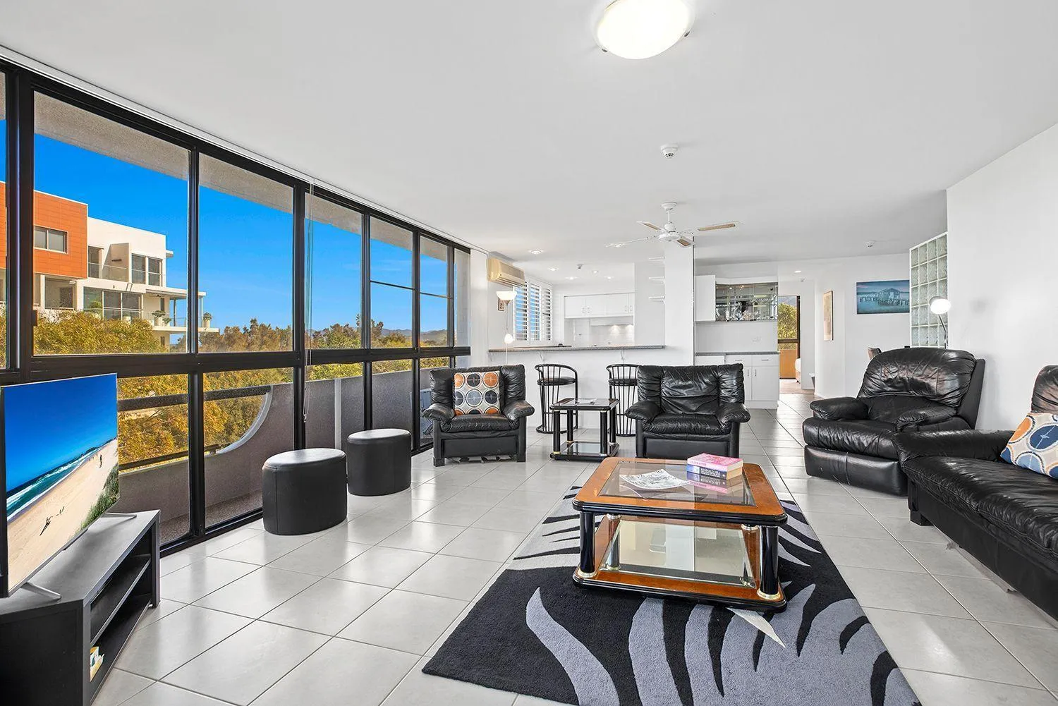 Living room in Pacific Towers Beach Resort