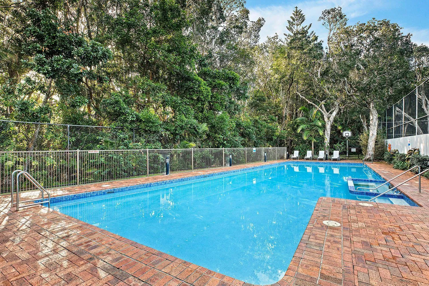 Swimming pool in Pacific Towers Beach Resort