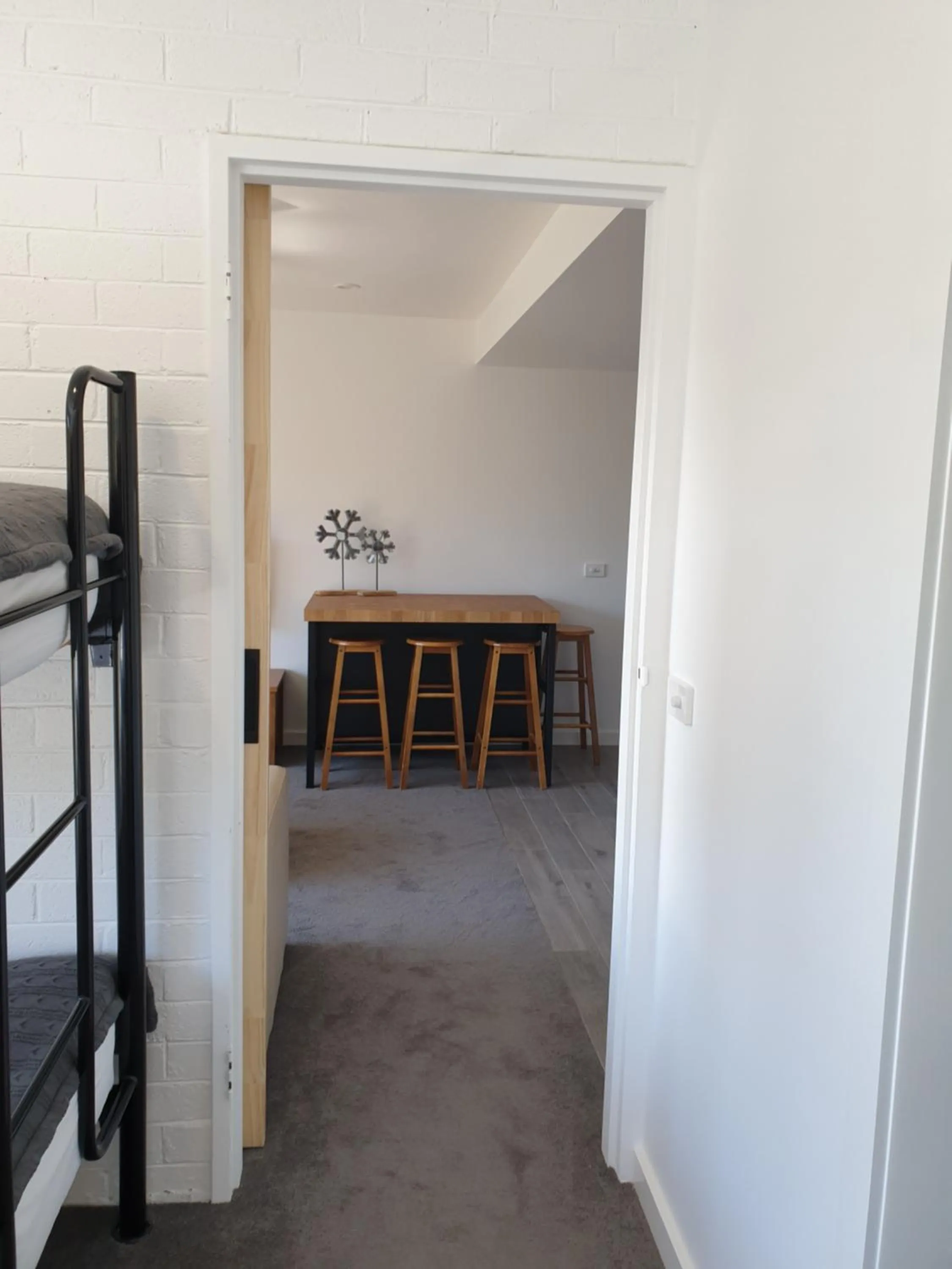 Bed in Cedarwood Apartments