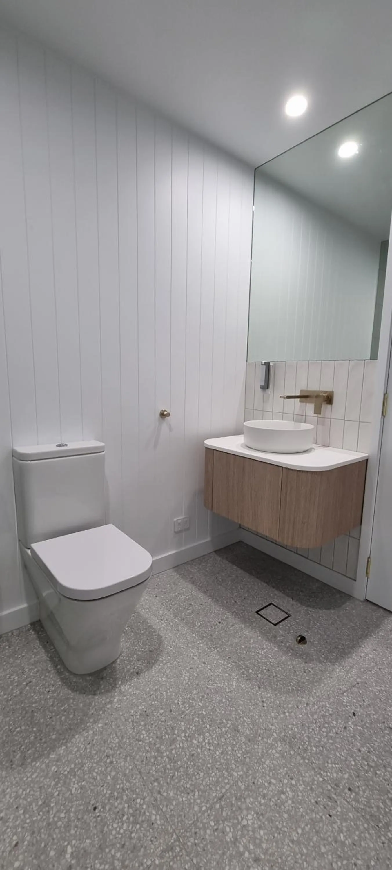 Cedarwood Apartments