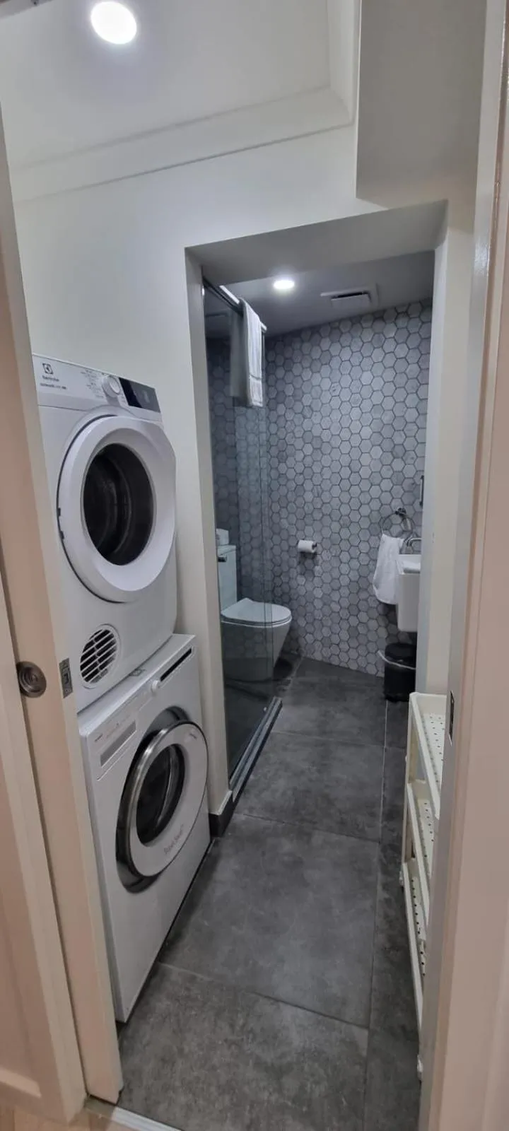 Cedarwood Apartments