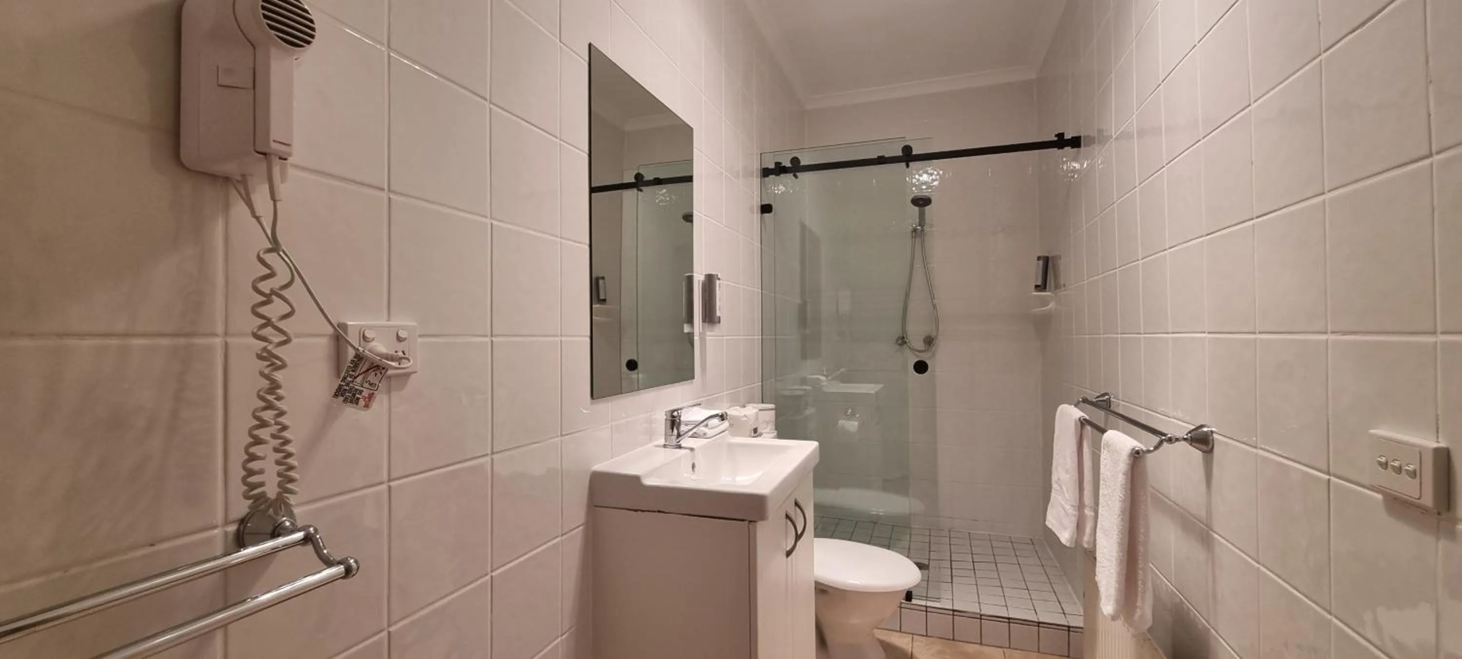 Cedarwood Apartments