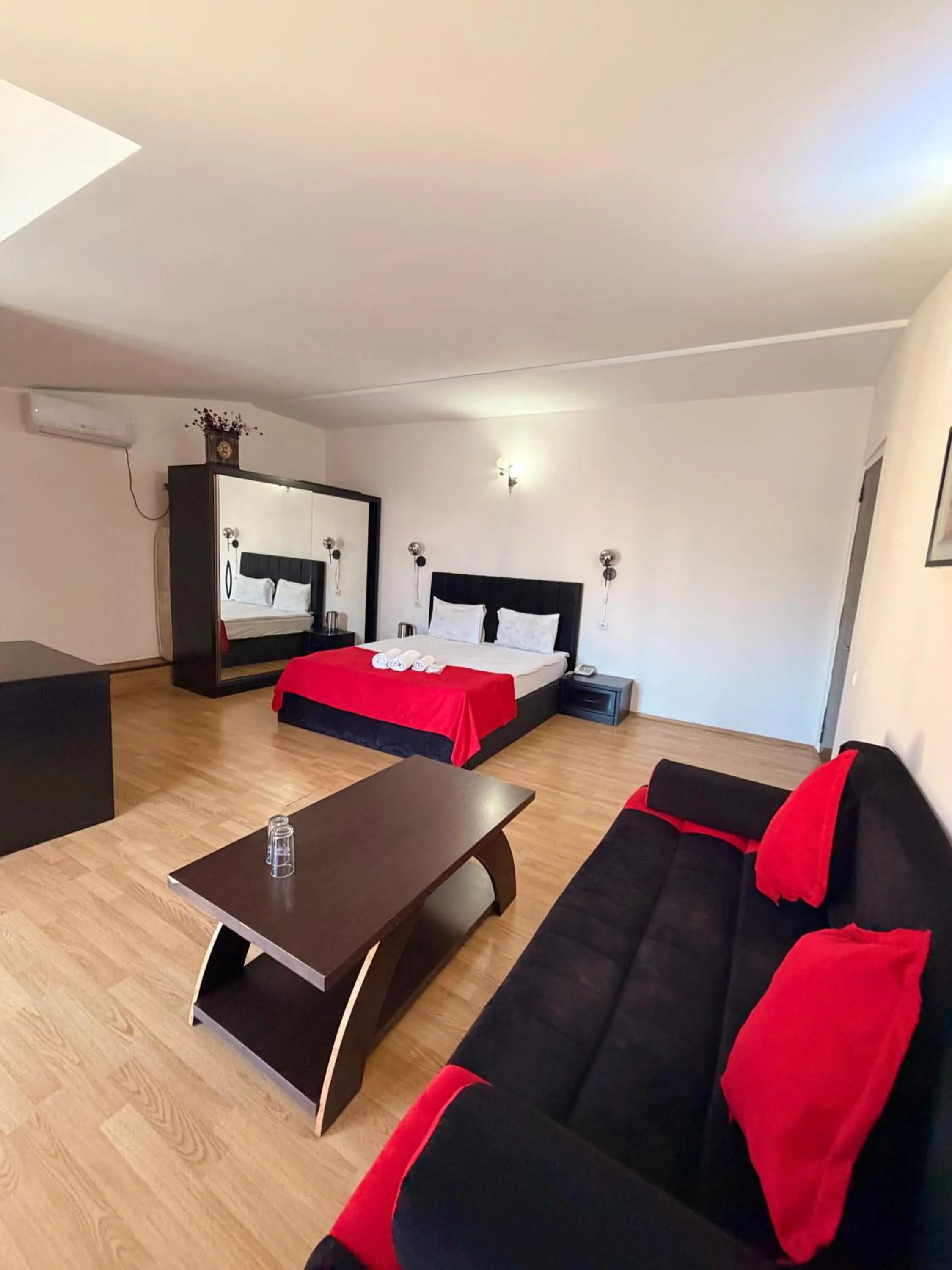 Bed in Qeroli old town