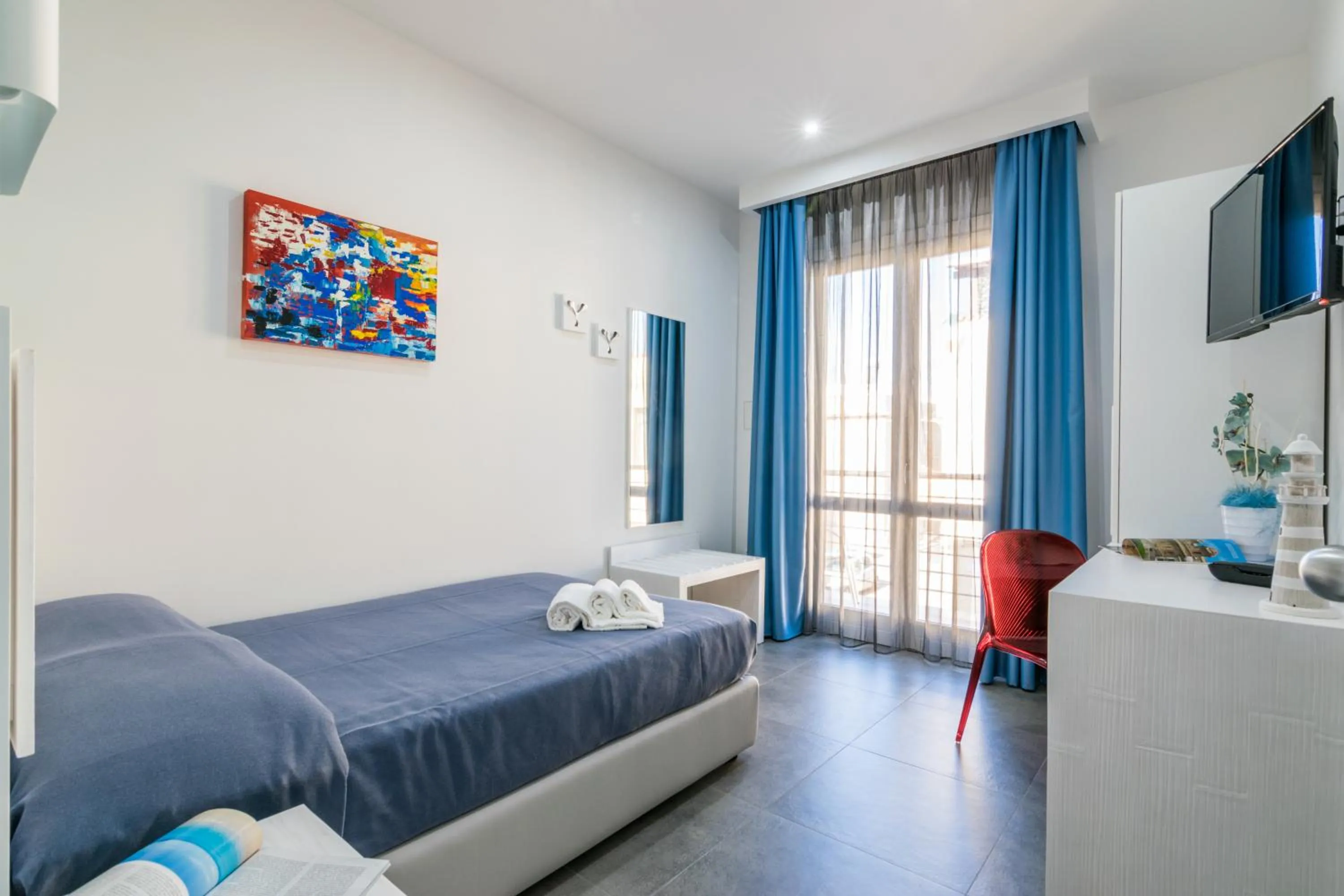 TV and multimedia, Bed in Pharos