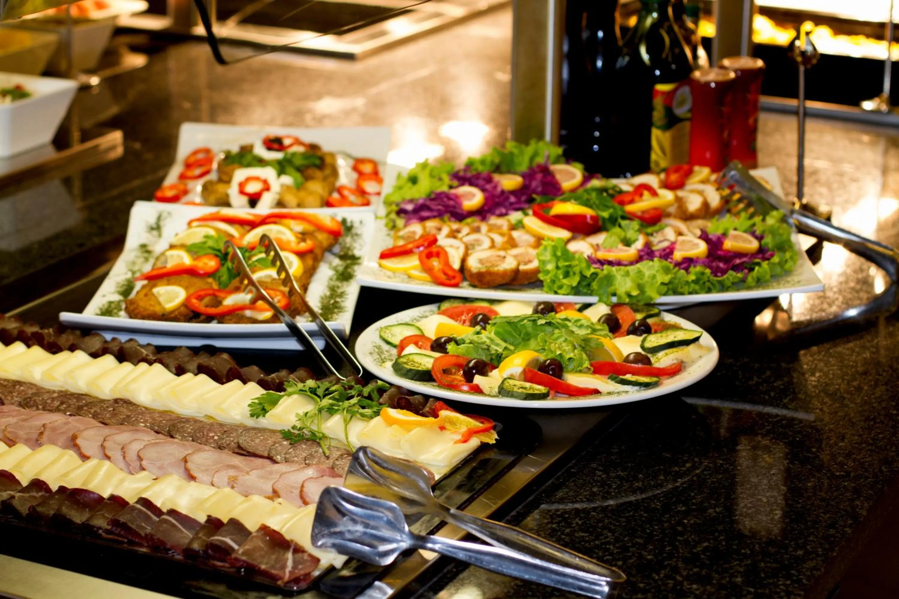 Restaurant/places to eat in Hotel Hills Sarajevo Congress & Thermal Spa Resort